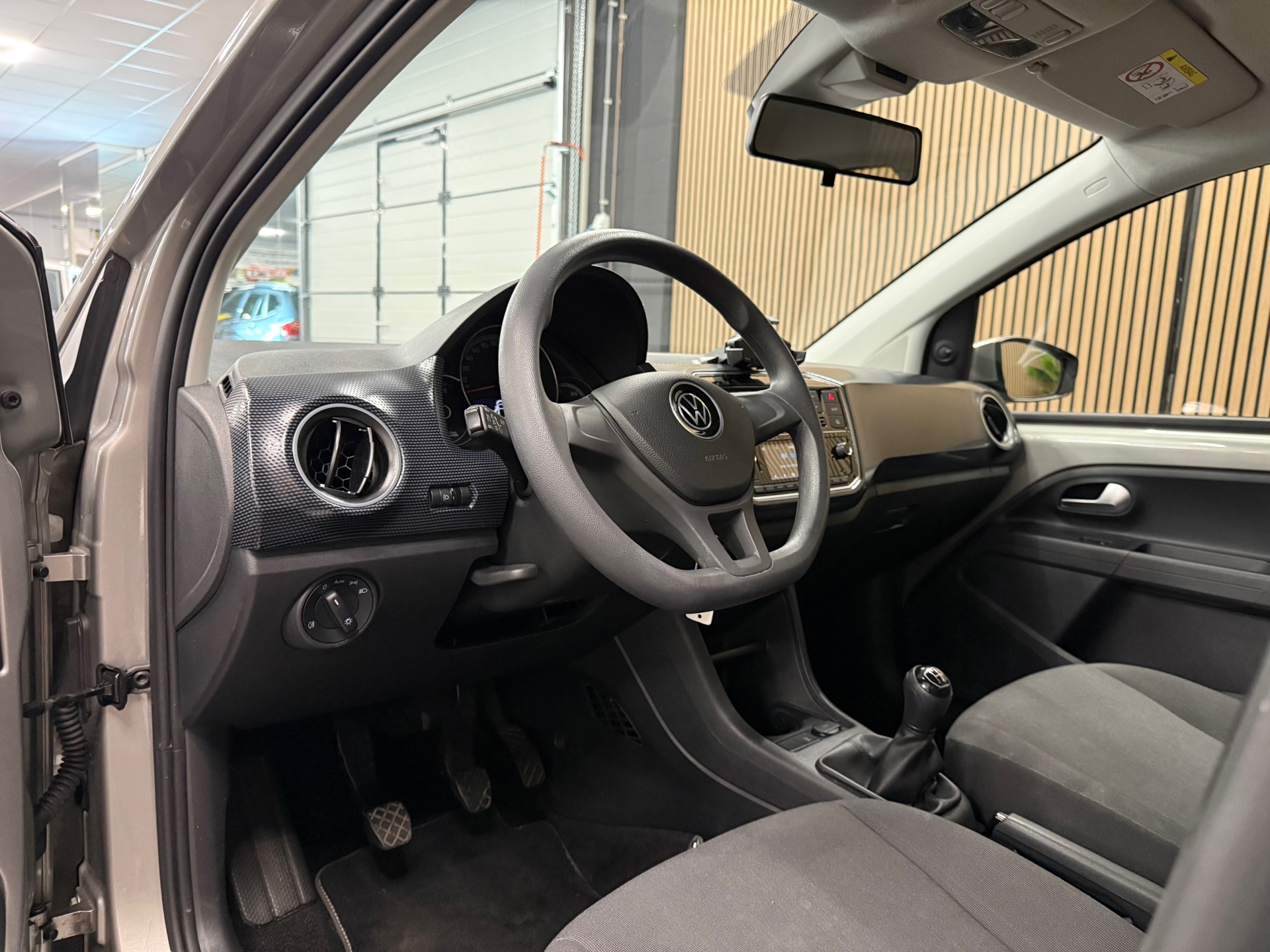 https://www.autokooy.nl//xml/images/47212054-13.JPG