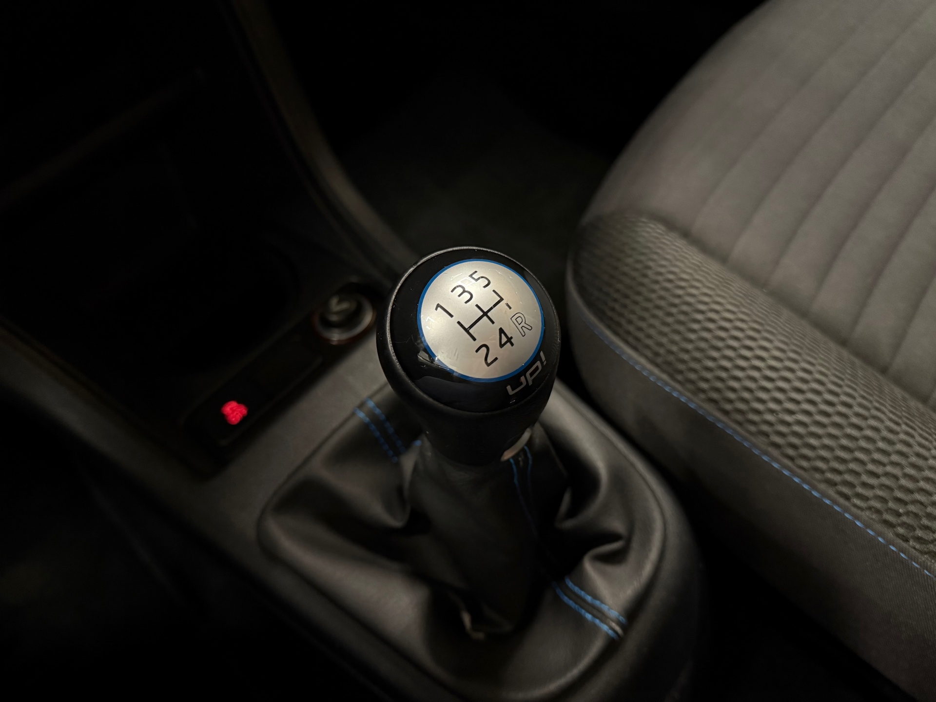 https://www.autokooy.nl//xml/images/47212253-18.JPG