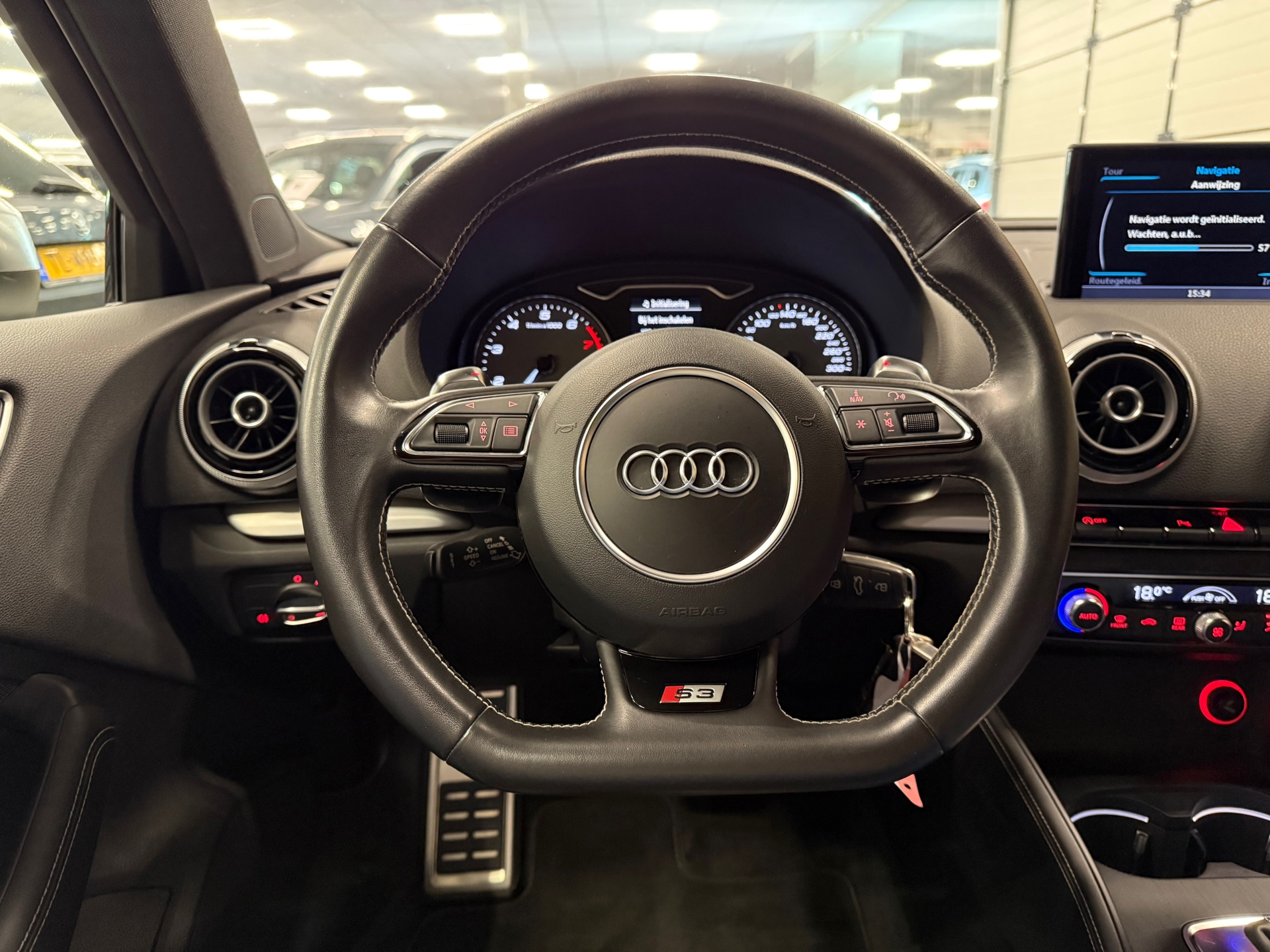 https://www.autokooy.nl//xml/images/47235545-13.JPG