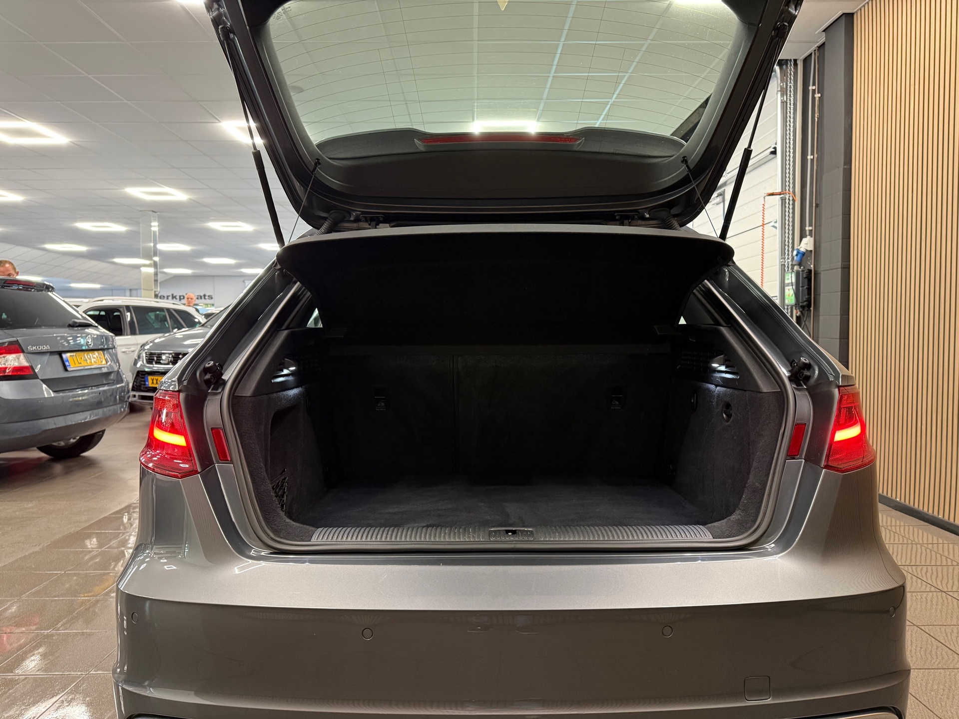 https://www.autokooy.nl//xml/images/47235545-5.JPG