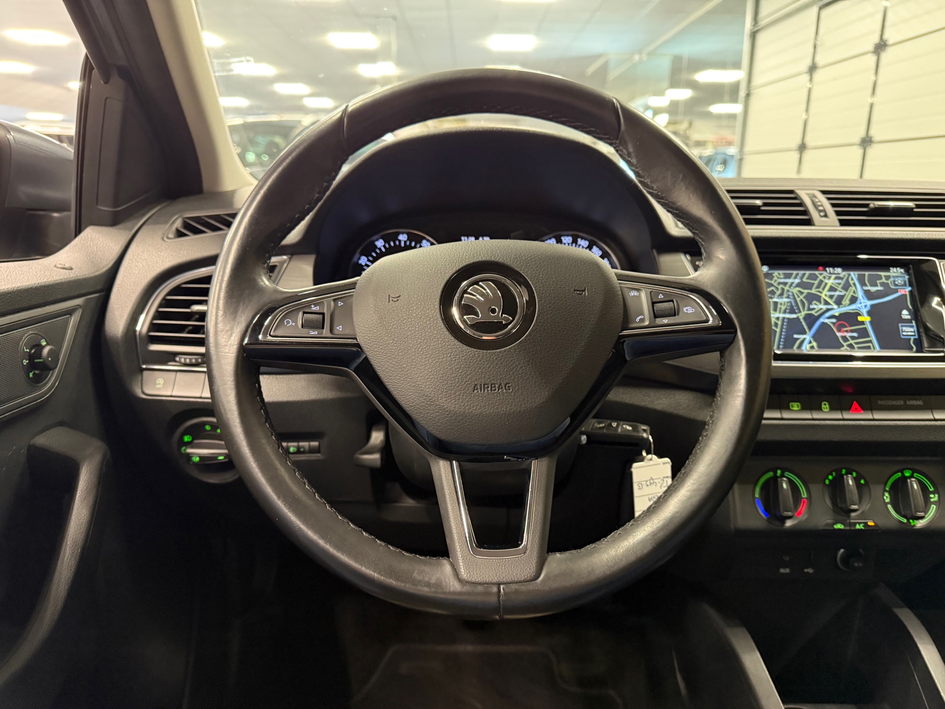 https://www.autokooy.nl//xml/images/47235581-14.JPG