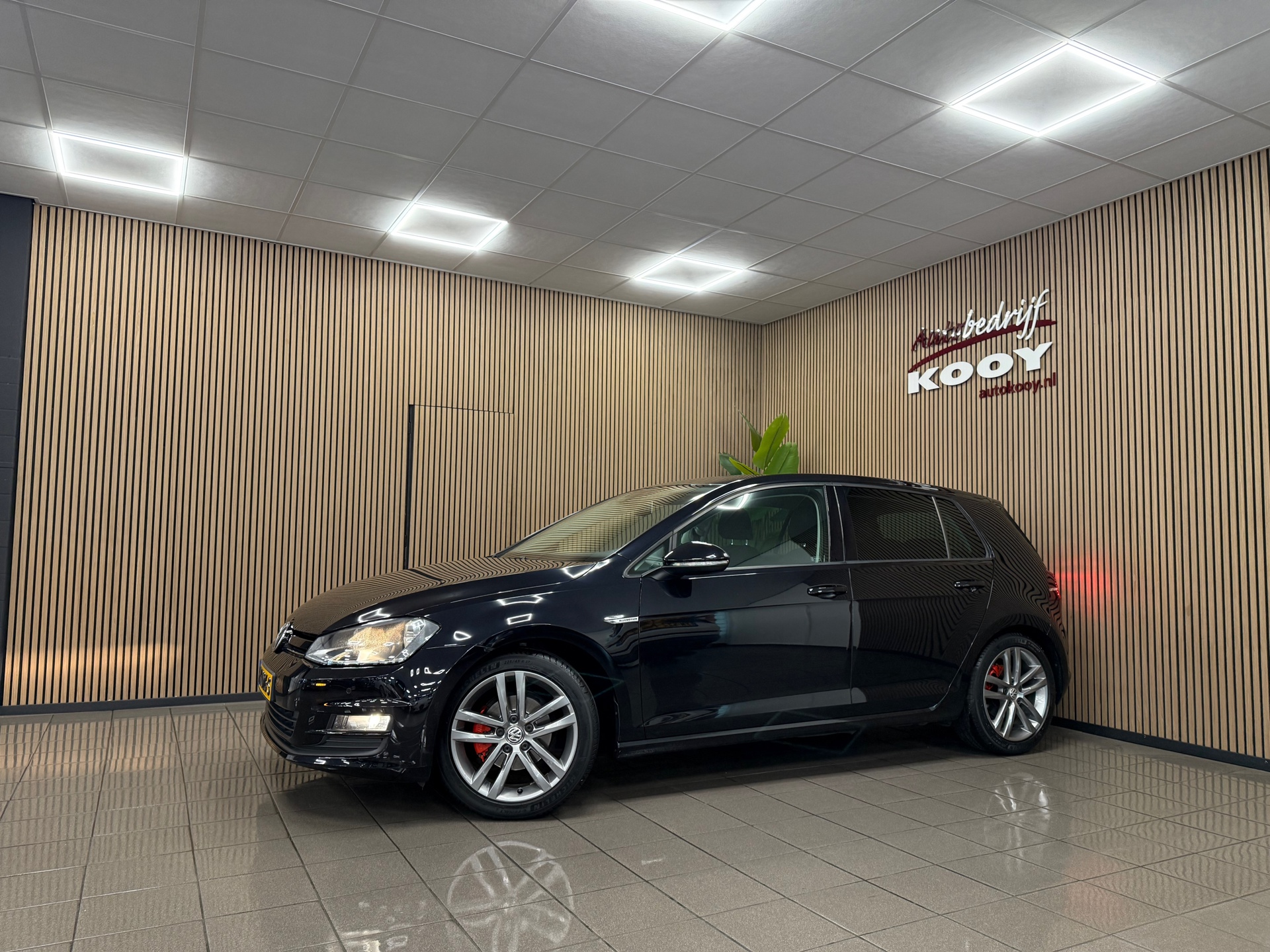 https://www.autokooy.nl//xml/images/47260800-10.JPG