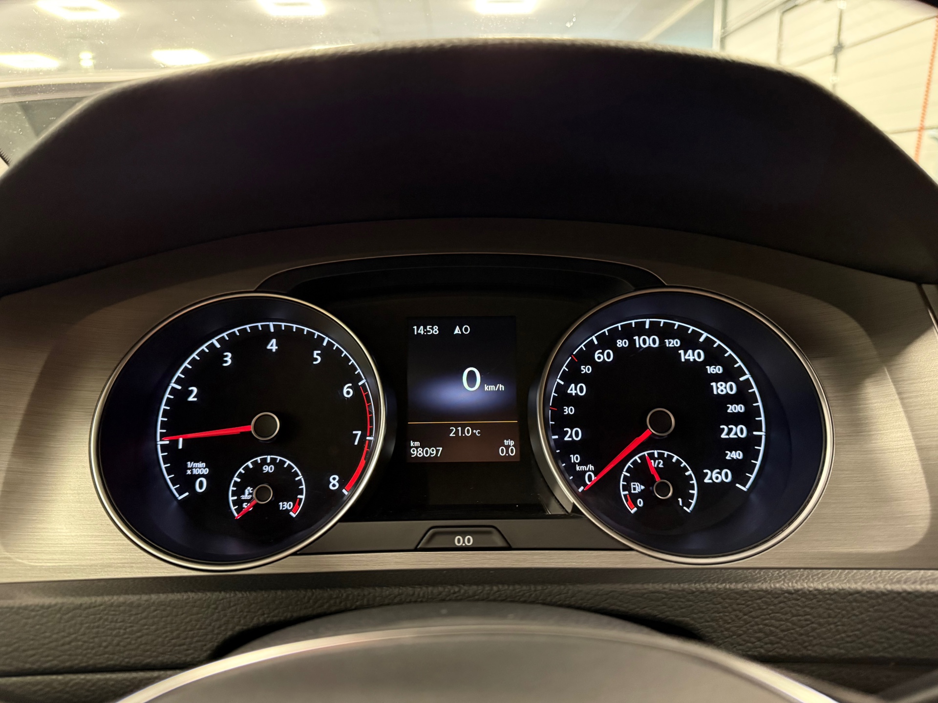 https://www.autokooy.nl//xml/images/47260800-15.JPG
