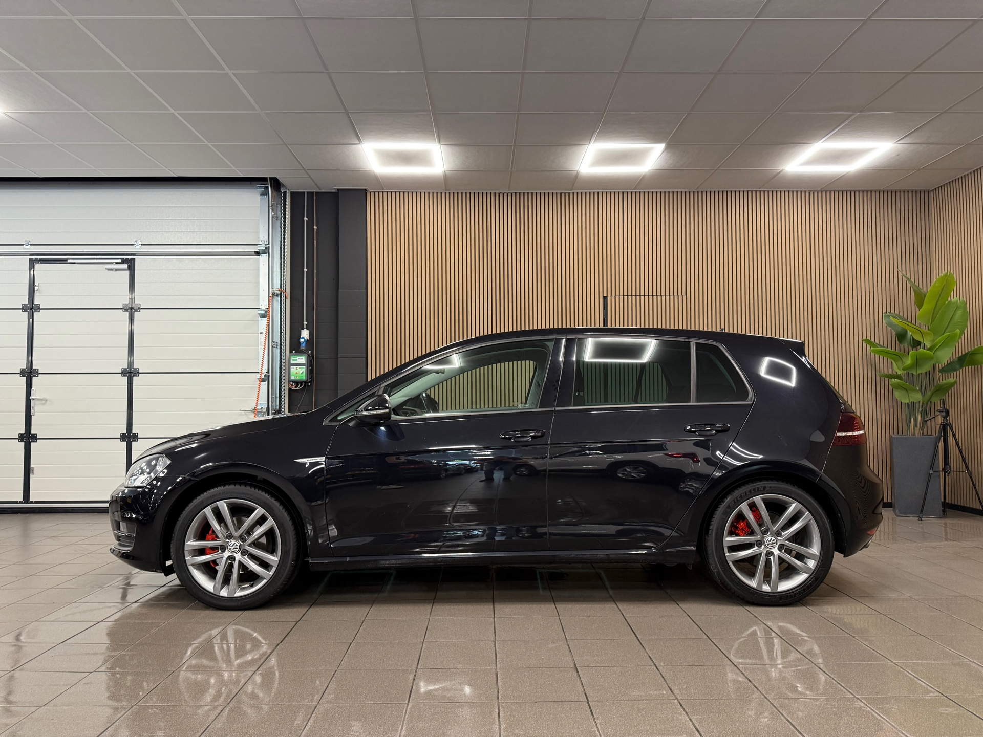 https://www.autokooy.nl//xml/images/47260800-2.JPG