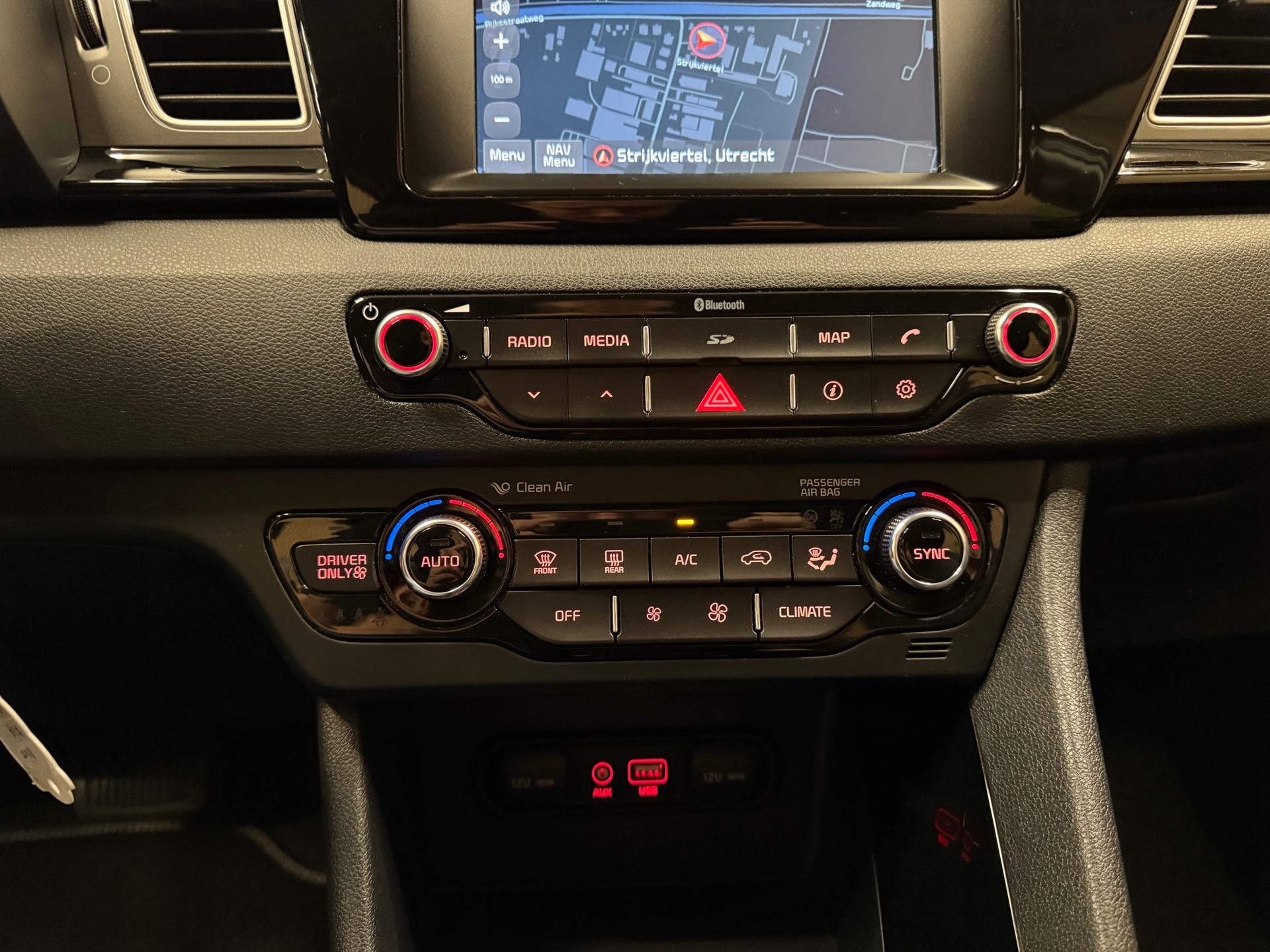 https://www.autokooy.nl//xml/images/47260883-19.JPG