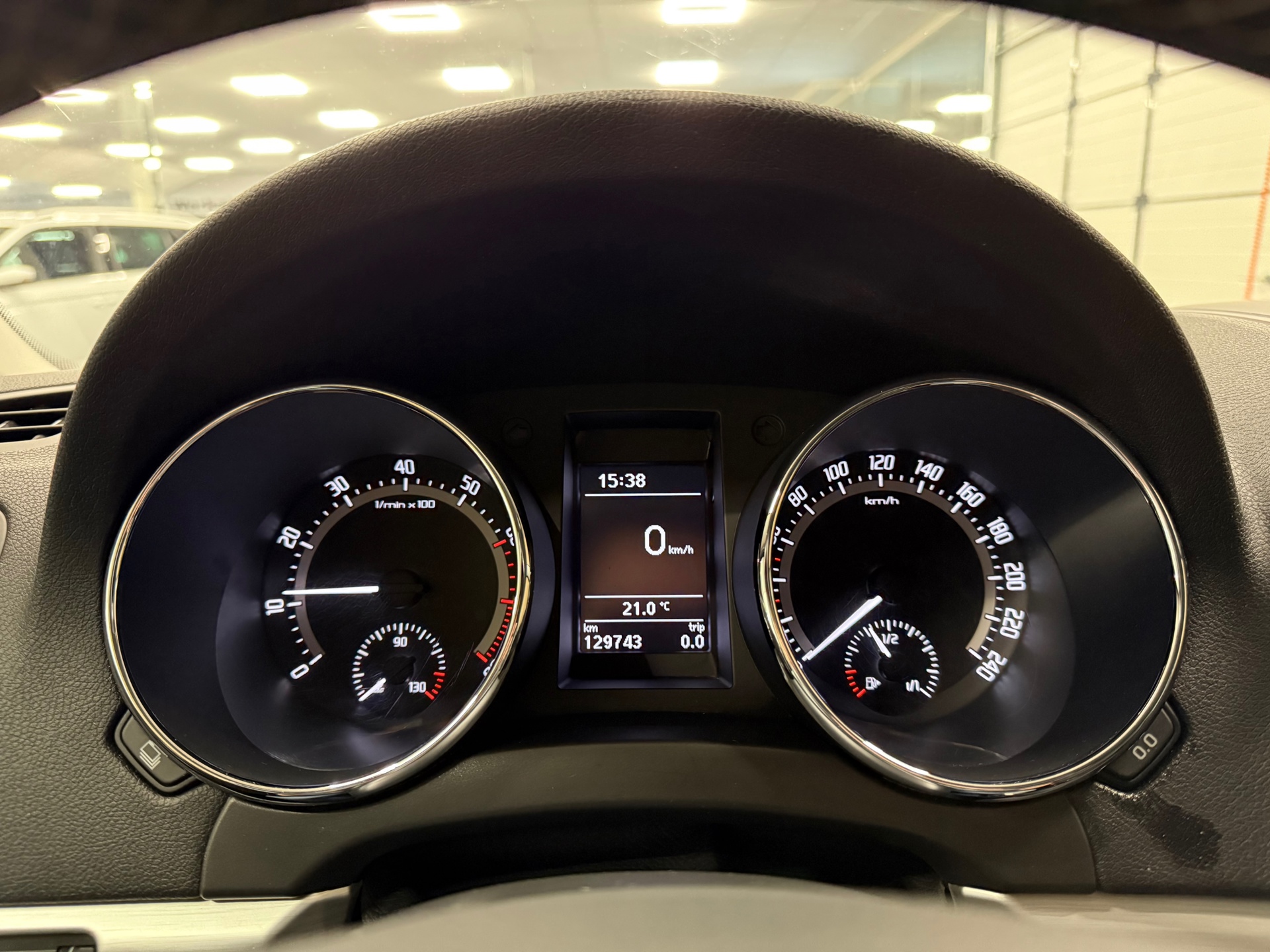 https://www.autokooy.nl//xml/images/47285104-14.JPG