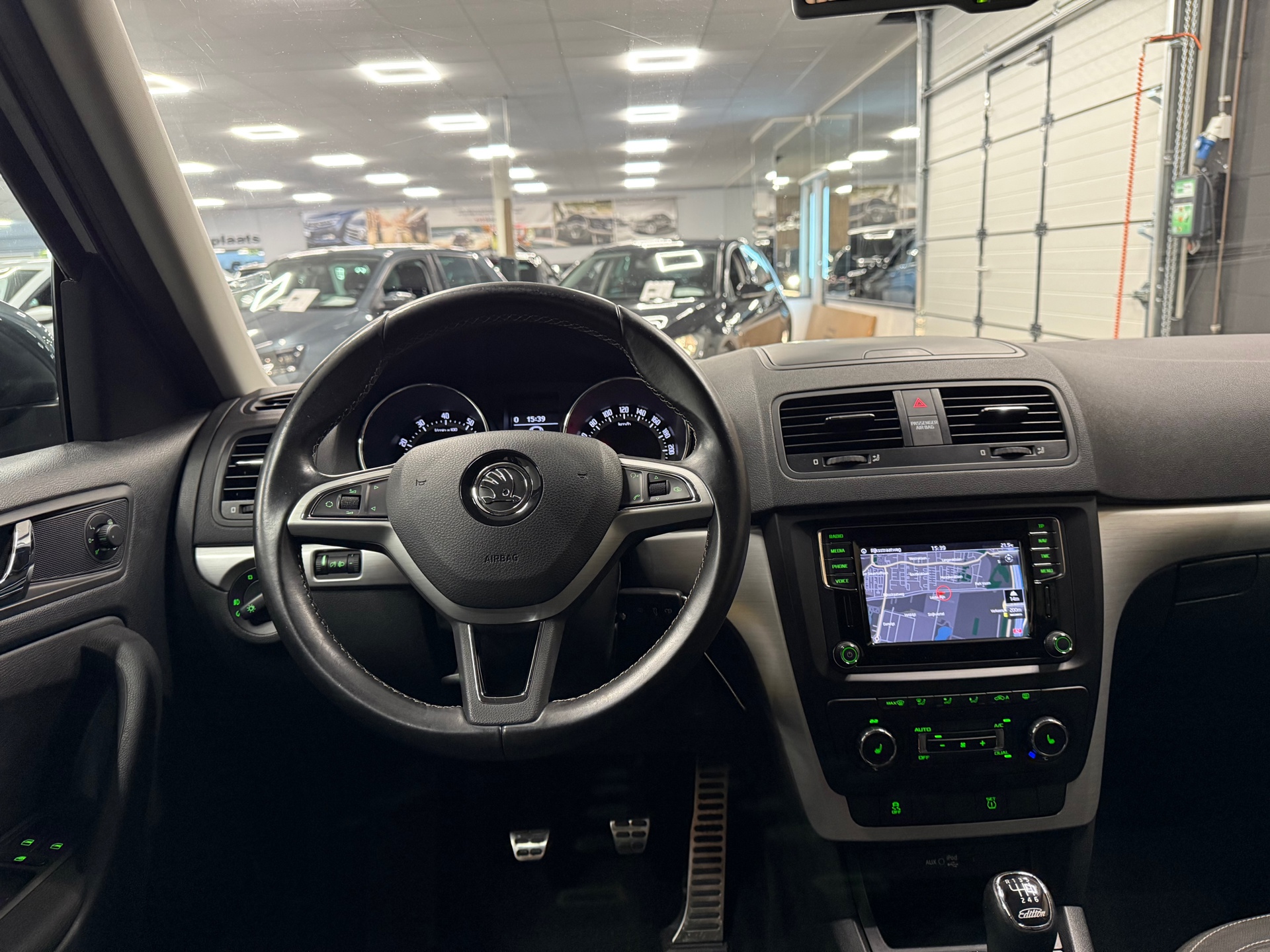https://www.autokooy.nl//xml/images/47285104-21.JPG