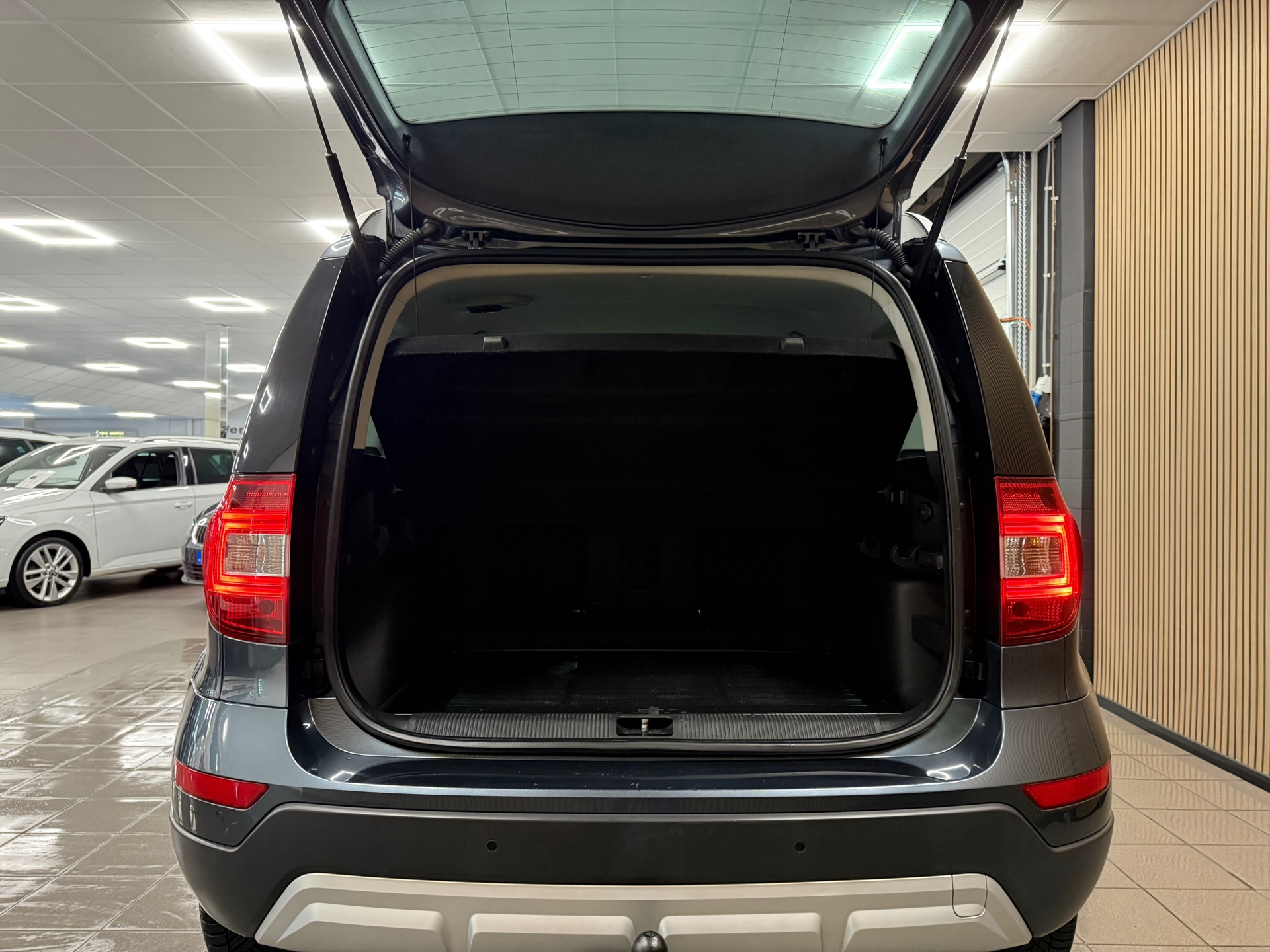 https://www.autokooy.nl//xml/images/47285104-5.JPG