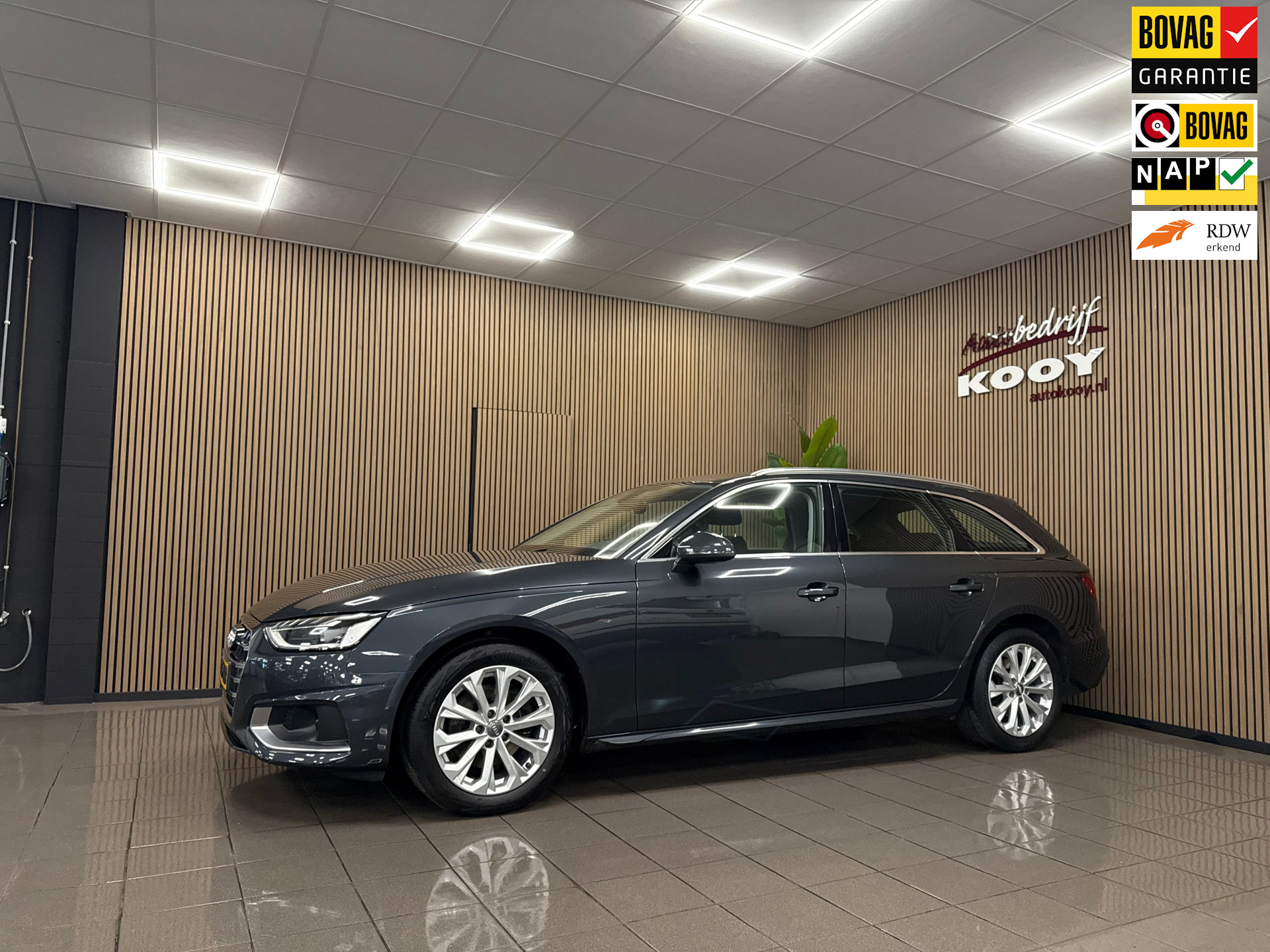 Audi A4 Avant 35 TFSI Launch edition Business * Automaat / Virtual cockpit / Carplay / LED / NL Auto *