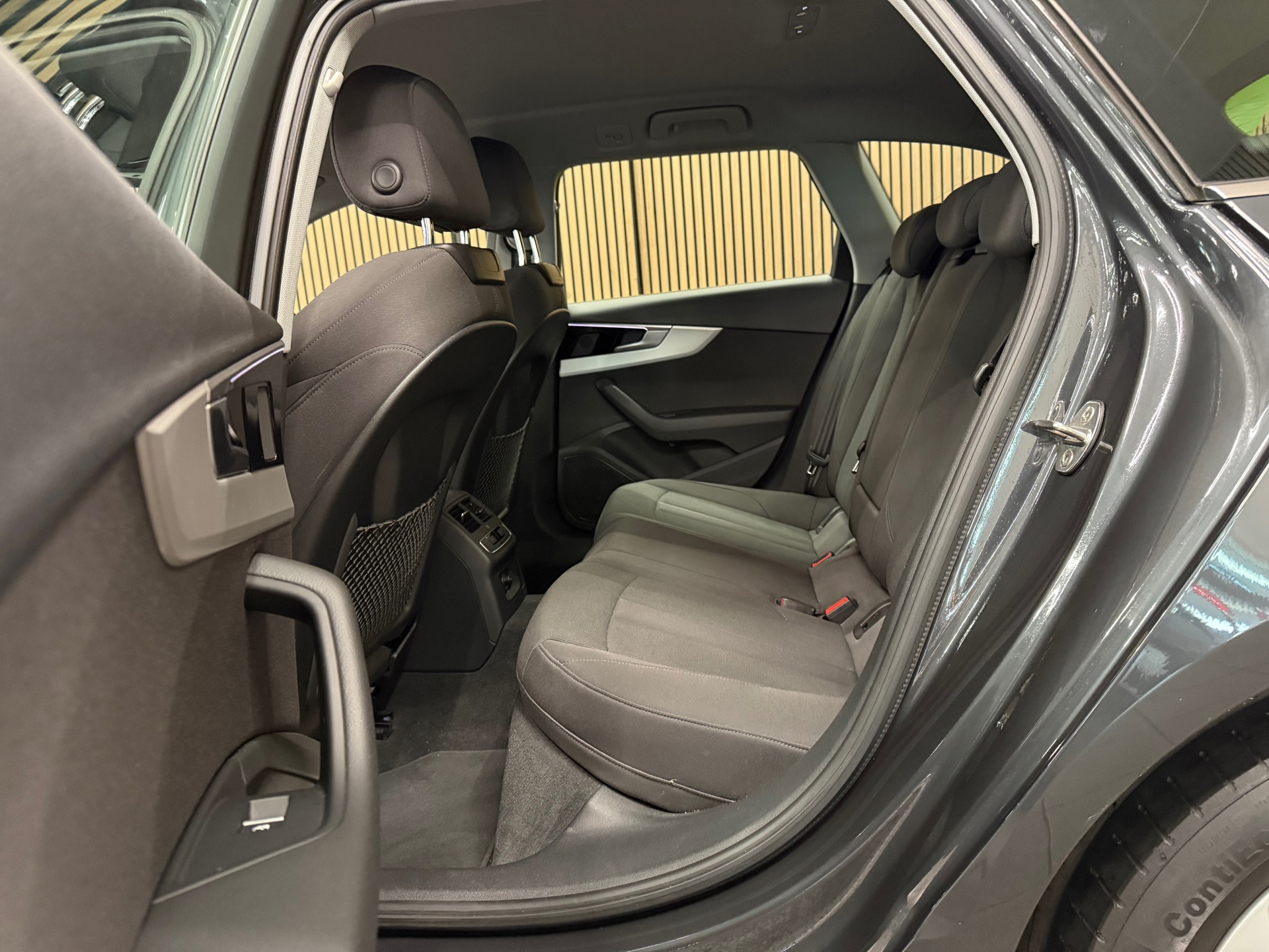 https://www.autokooy.nl//xml/images/47308988-23.JPG