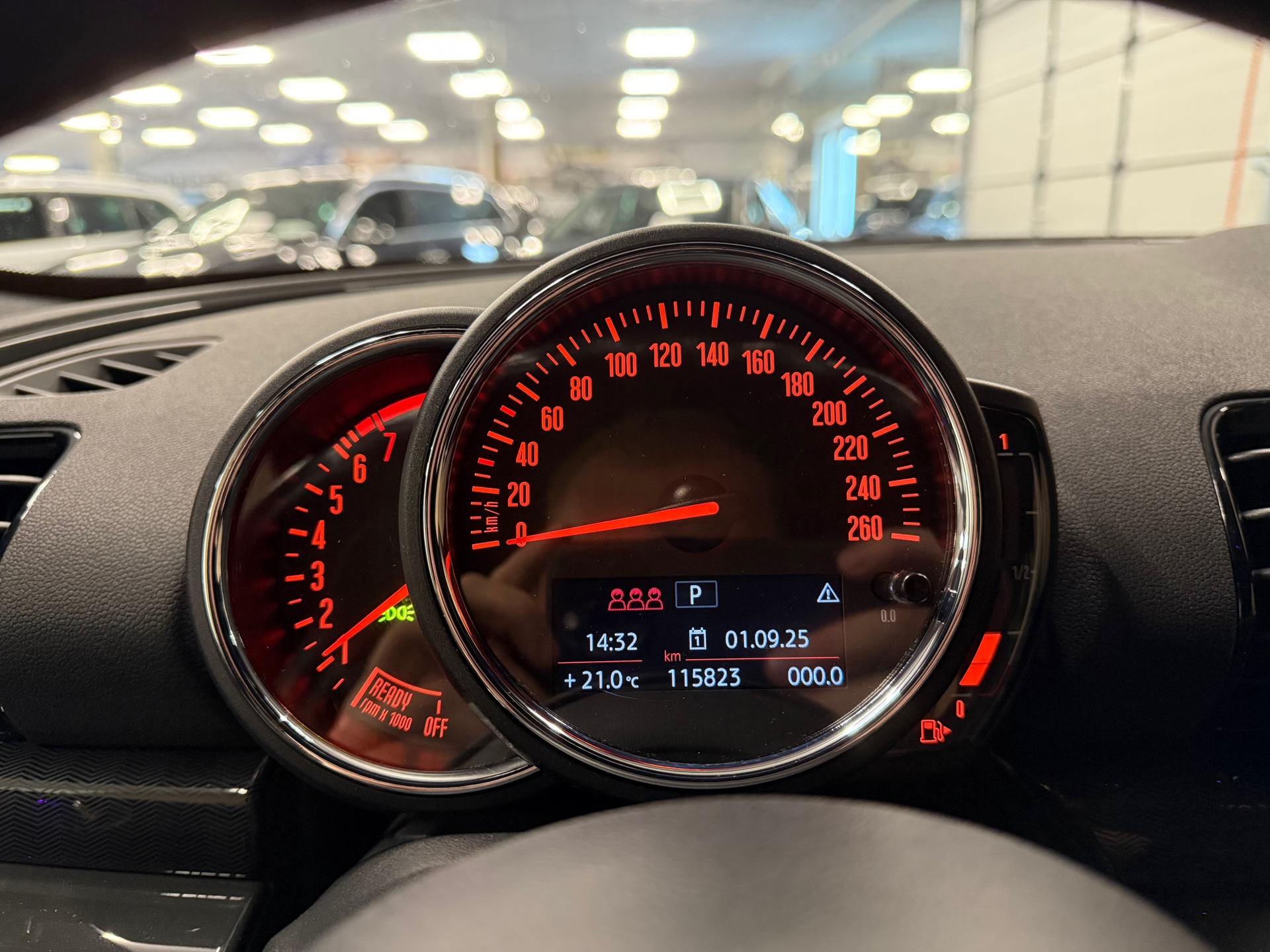 https://www.autokooy.nl//xml/images/47331360-14.JPG