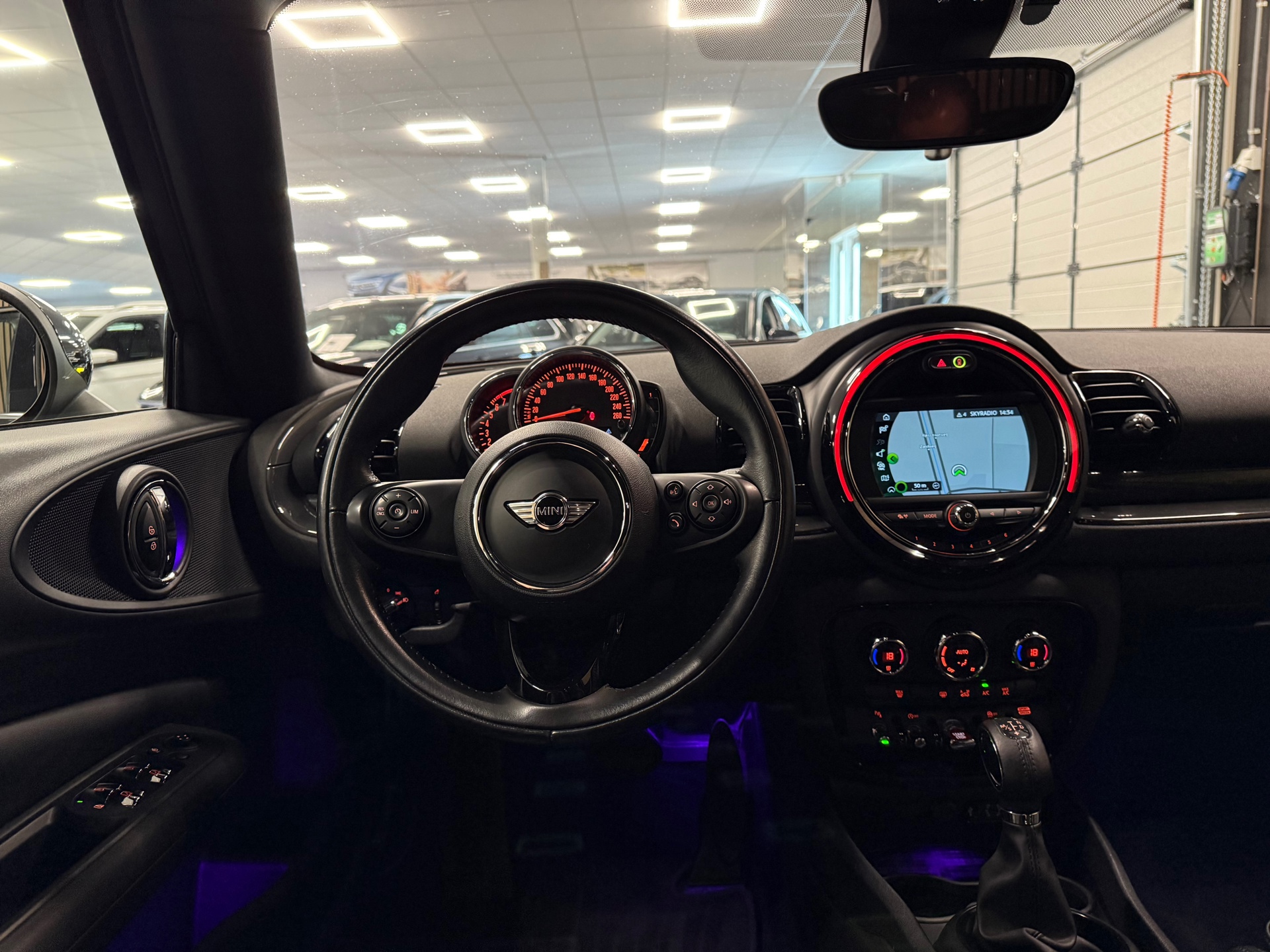 https://www.autokooy.nl//xml/images/47331360-21.JPG