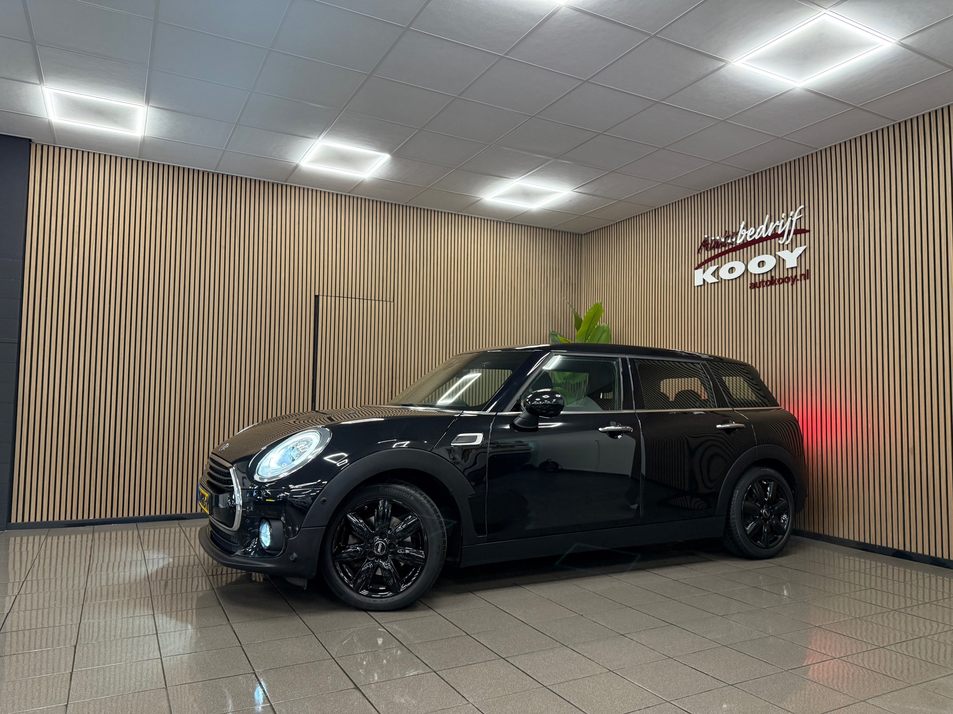 https://www.autokooy.nl//xml/images/47331360-9.JPG