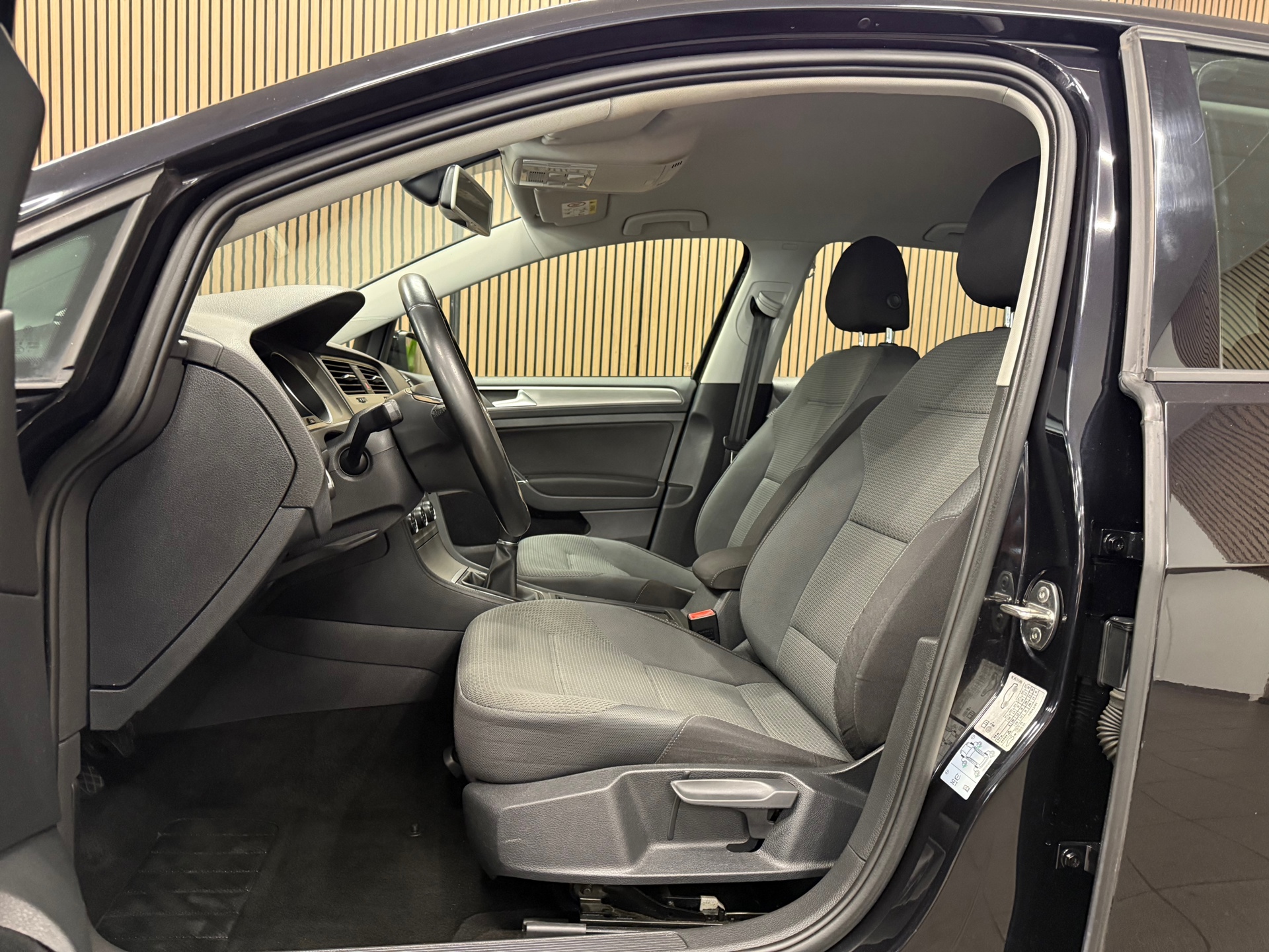 https://www.autokooy.nl//xml/images/47355257-11.JPG