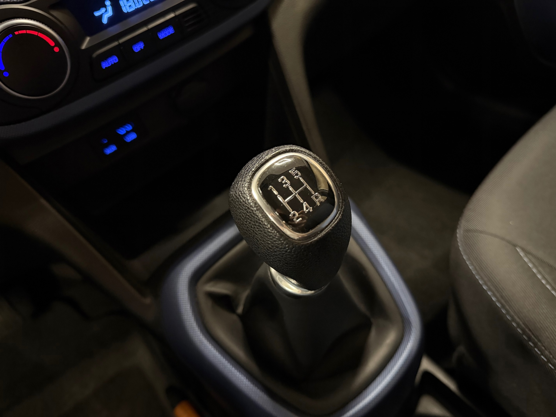 https://www.autokooy.nl//xml/images/47355357-20.JPG