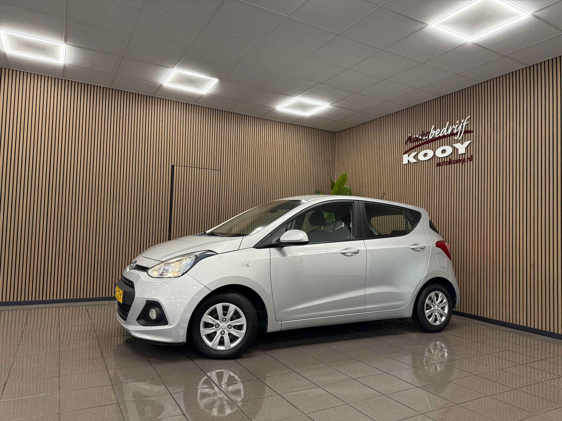 https://www.autokooy.nl//xml/images/47355357-9.JPG