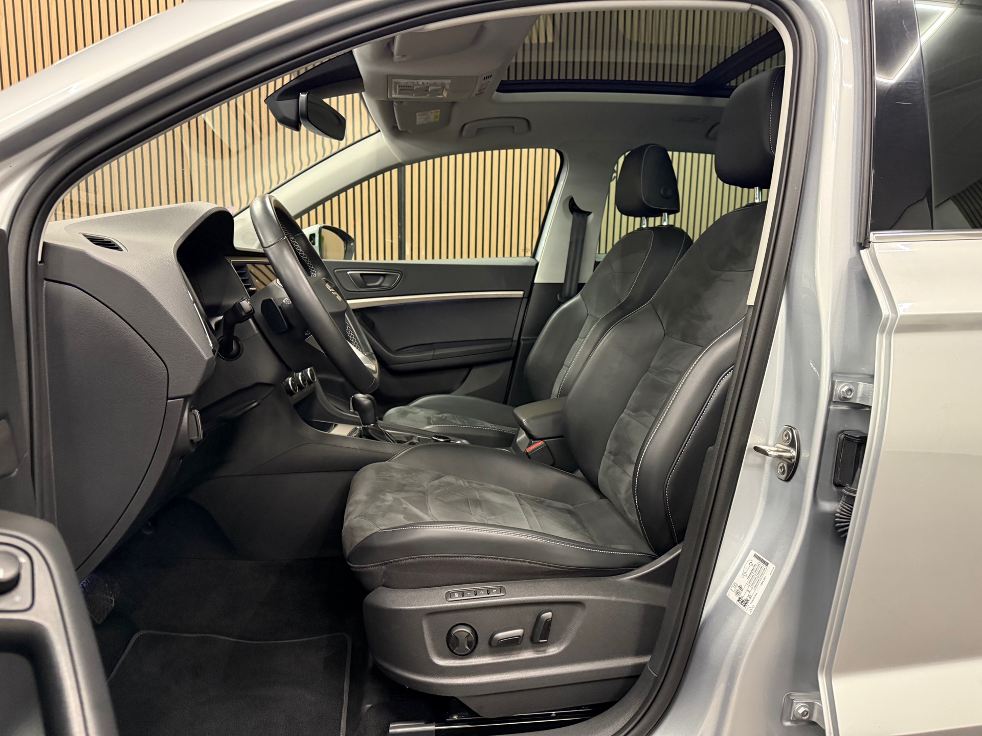 https://www.autokooy.nl//xml/images/47382312-13.JPG