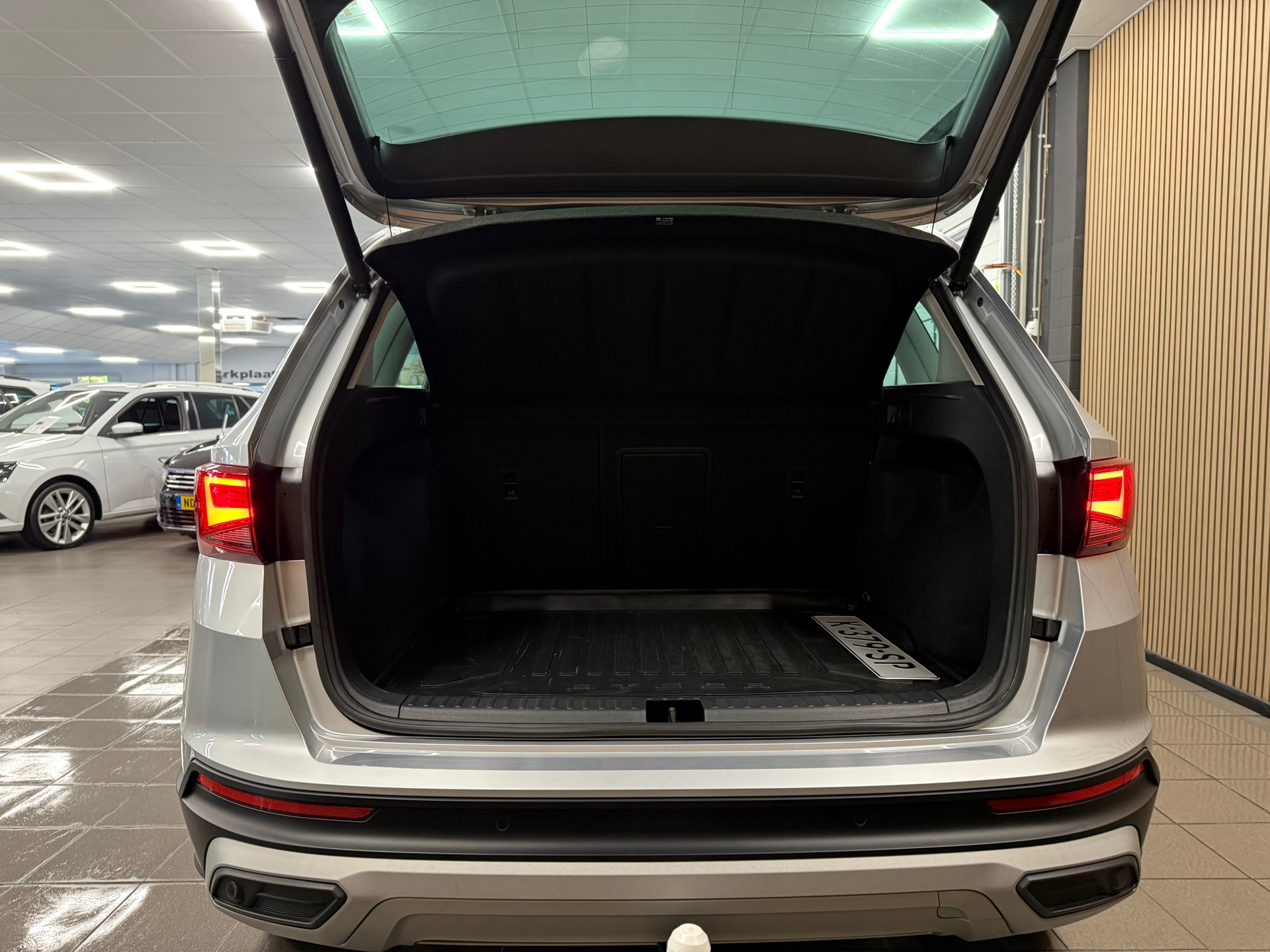 https://www.autokooy.nl//xml/images/47382312-5.JPG