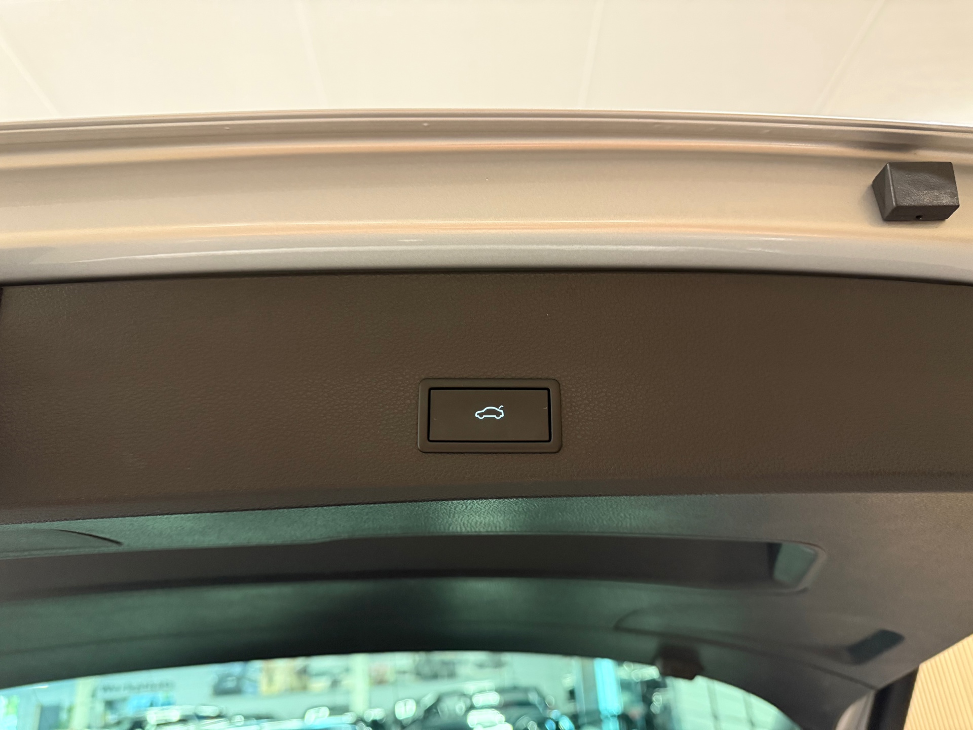 https://www.autokooy.nl//xml/images/47382312-6.JPG