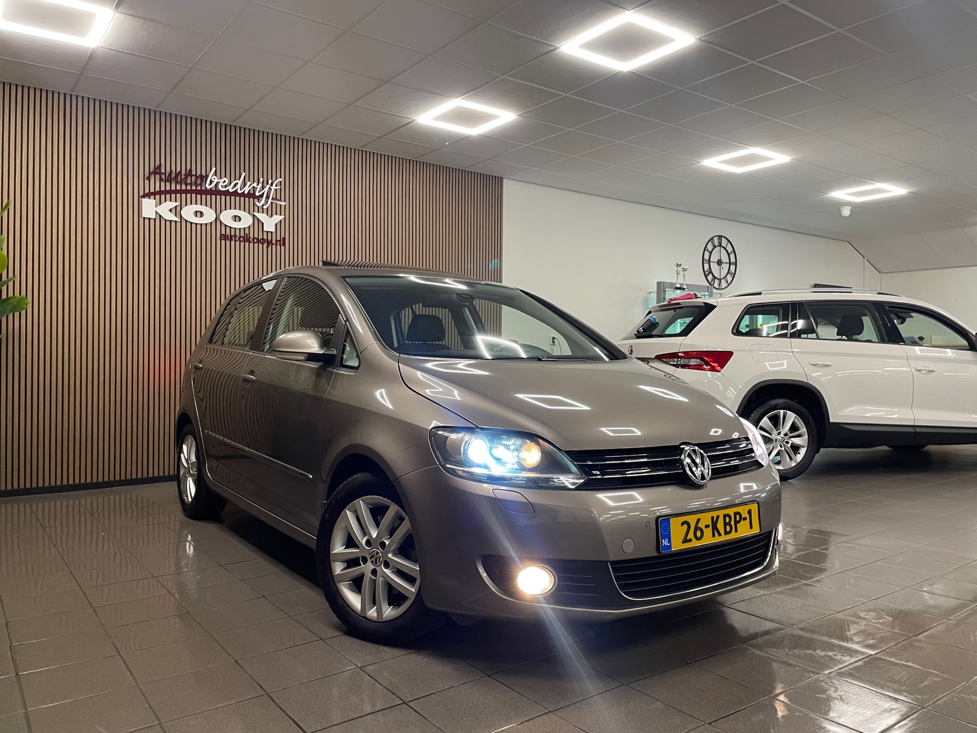 https://www.autokooy.nl//xml/images/47401122-7.JPG