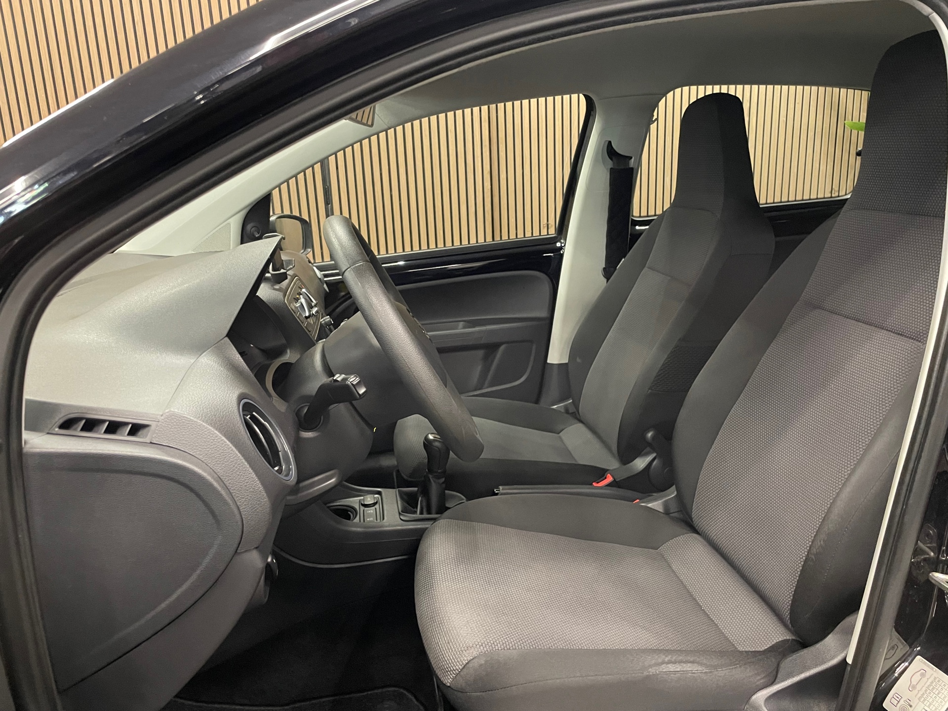 https://www.autokooy.nl//xml/images/47467810-12.JPG