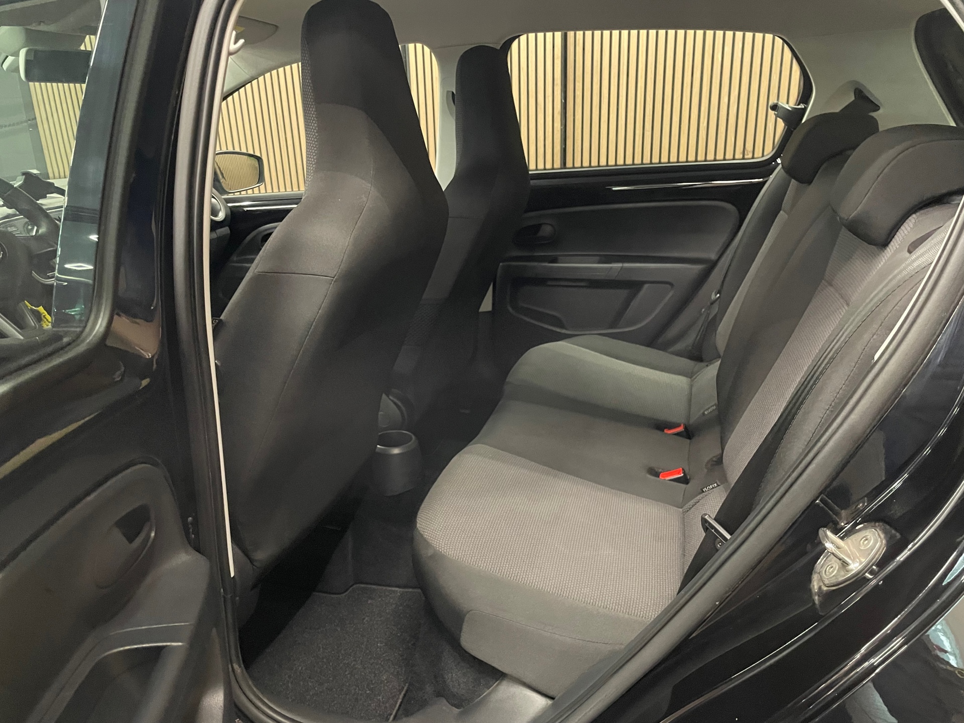 https://www.autokooy.nl//xml/images/47467810-13.JPG