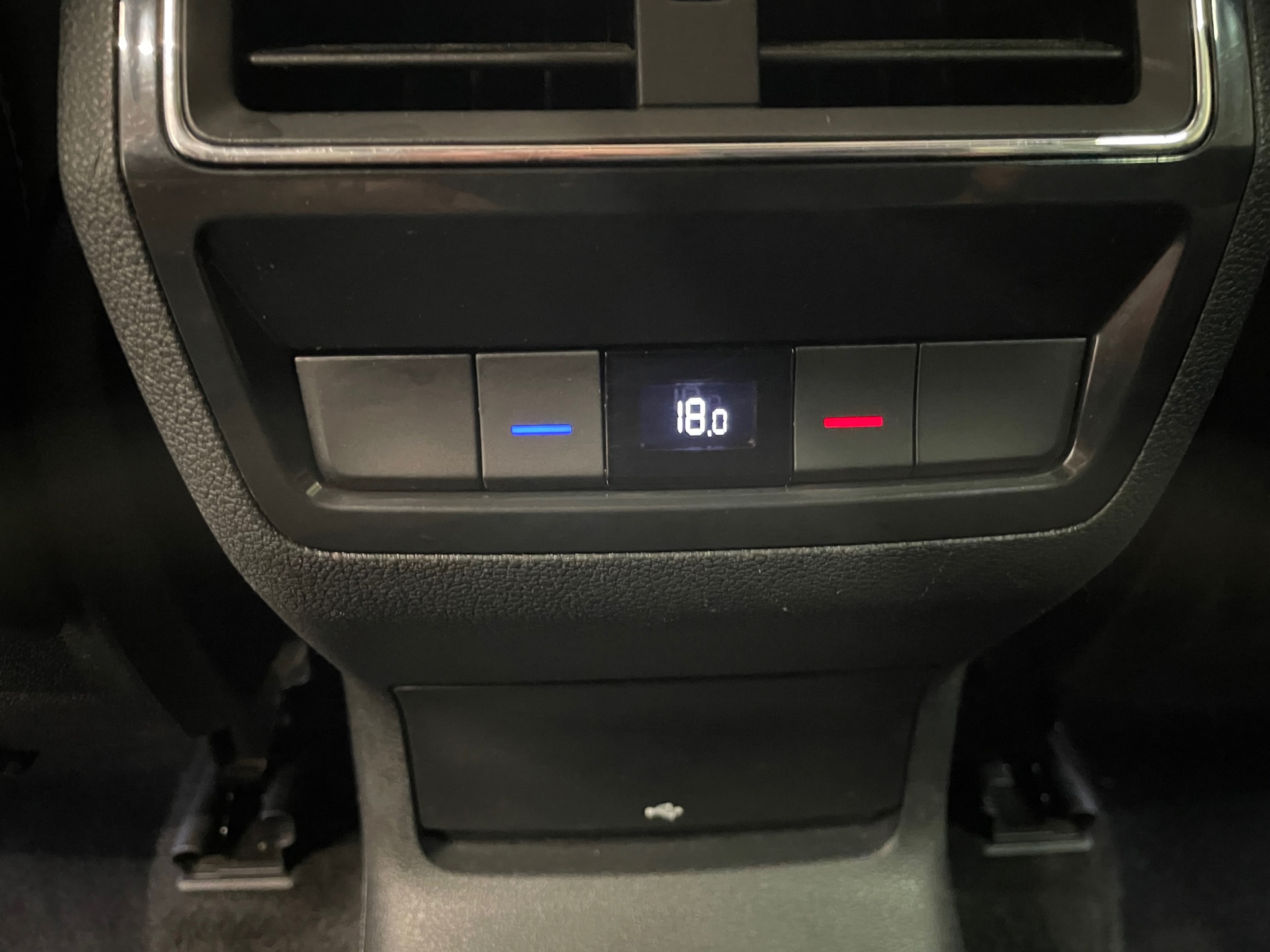 https://www.autokooy.nl//xml/images/47538961-14.JPG