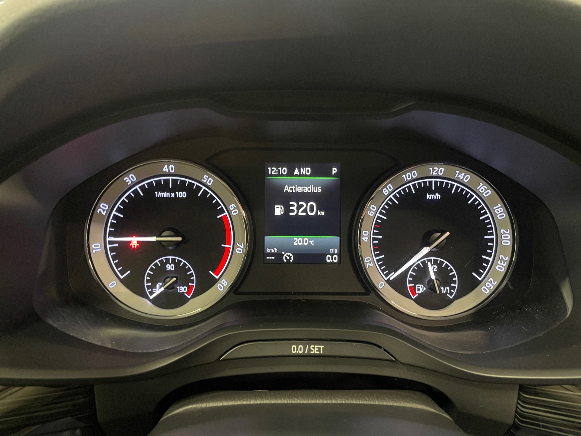 https://www.autokooy.nl//xml/images/47538961-22.JPG