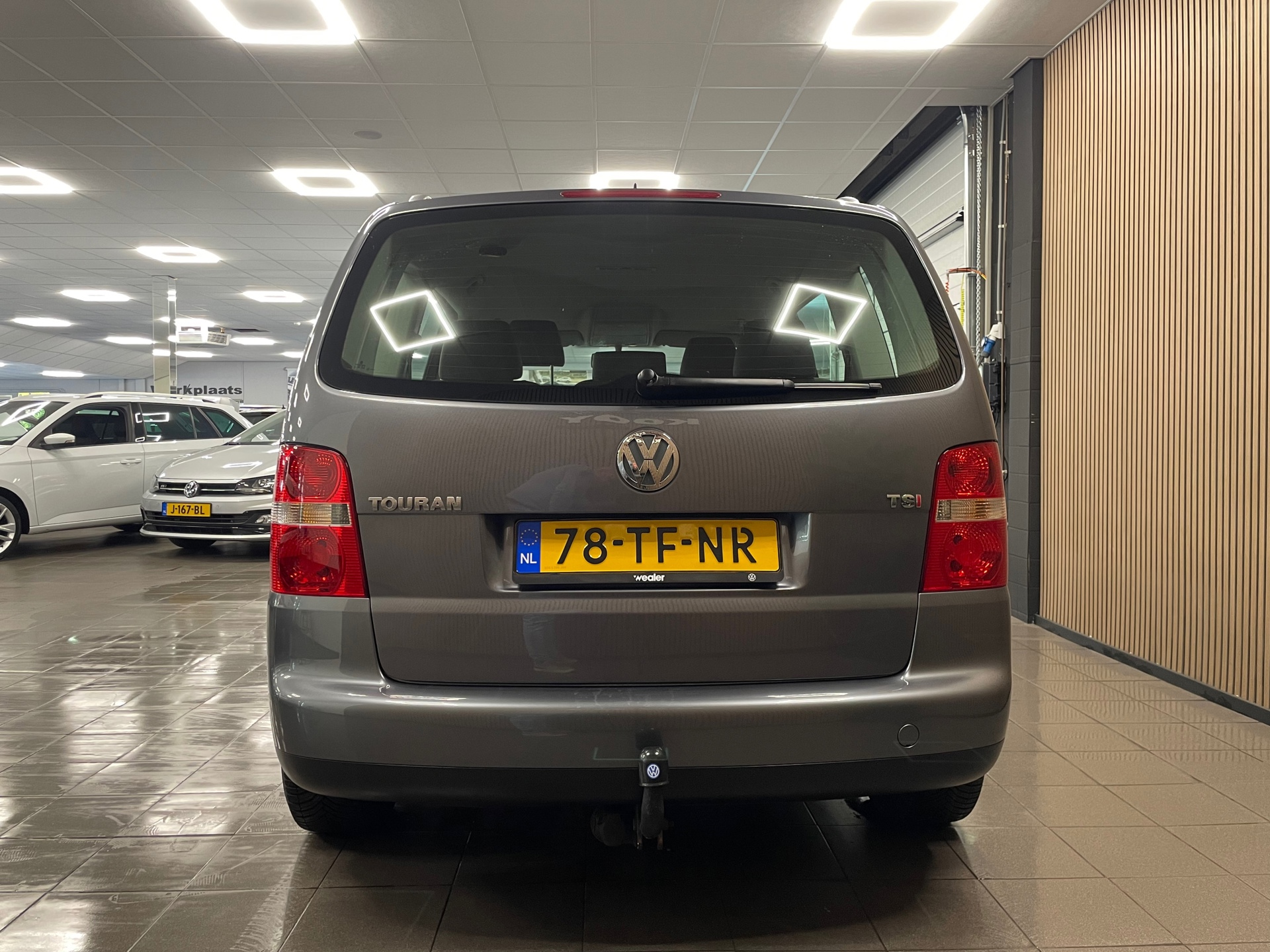 https://www.autokooy.nl//xml/images/47567937-5.JPG