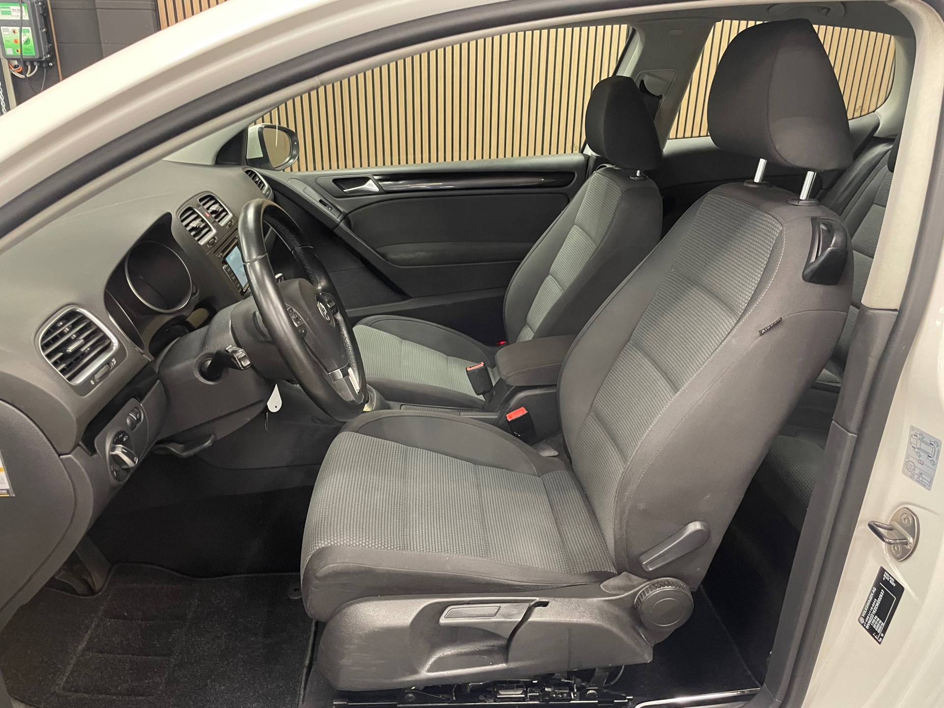 https://www.autokooy.nl//xml/images/47675246-12.JPG