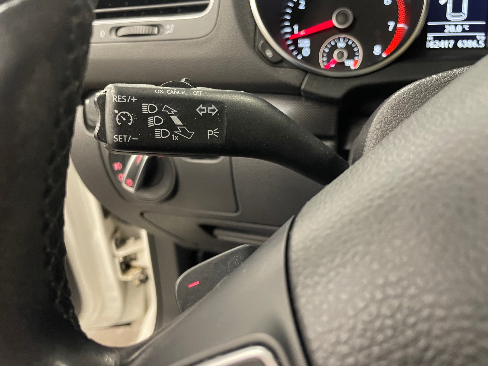 https://www.autokooy.nl//xml/images/47675246-22.JPG