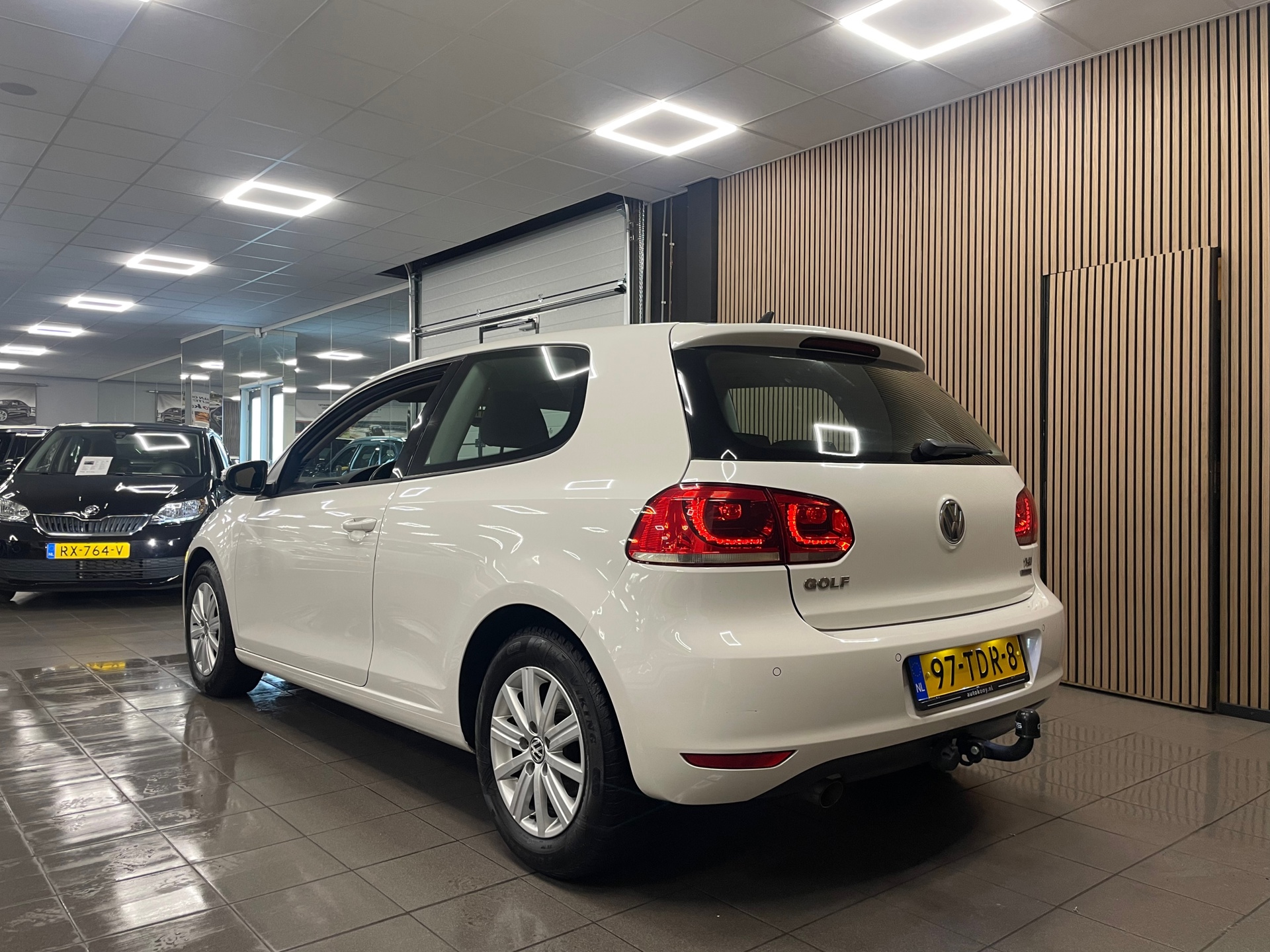 https://www.autokooy.nl//xml/images/47675246-4.JPG