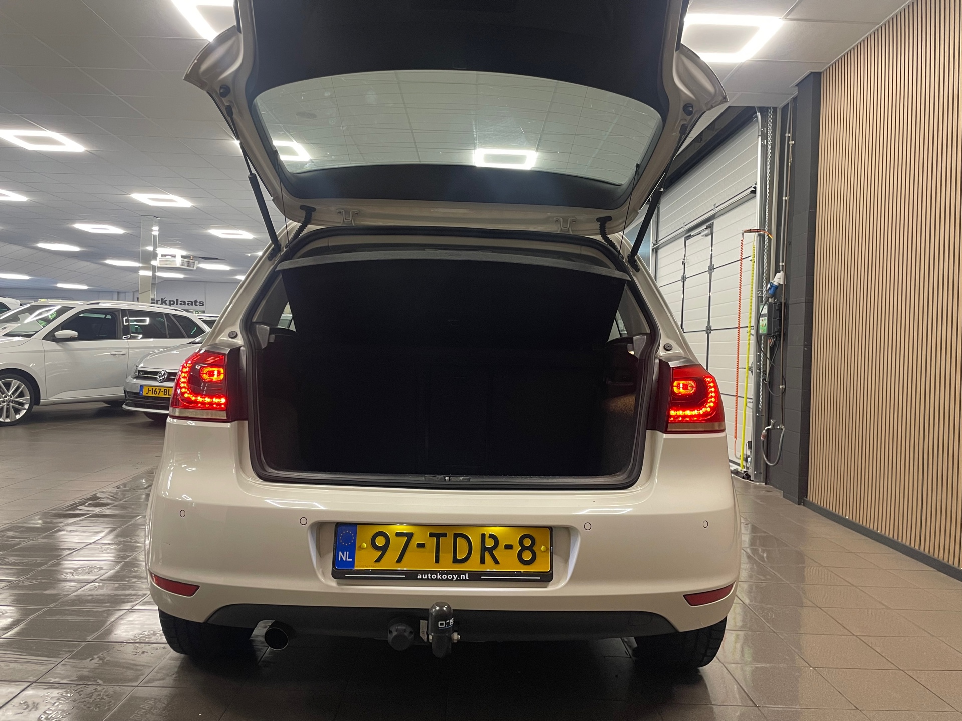 https://www.autokooy.nl//xml/images/47675246-6.JPG