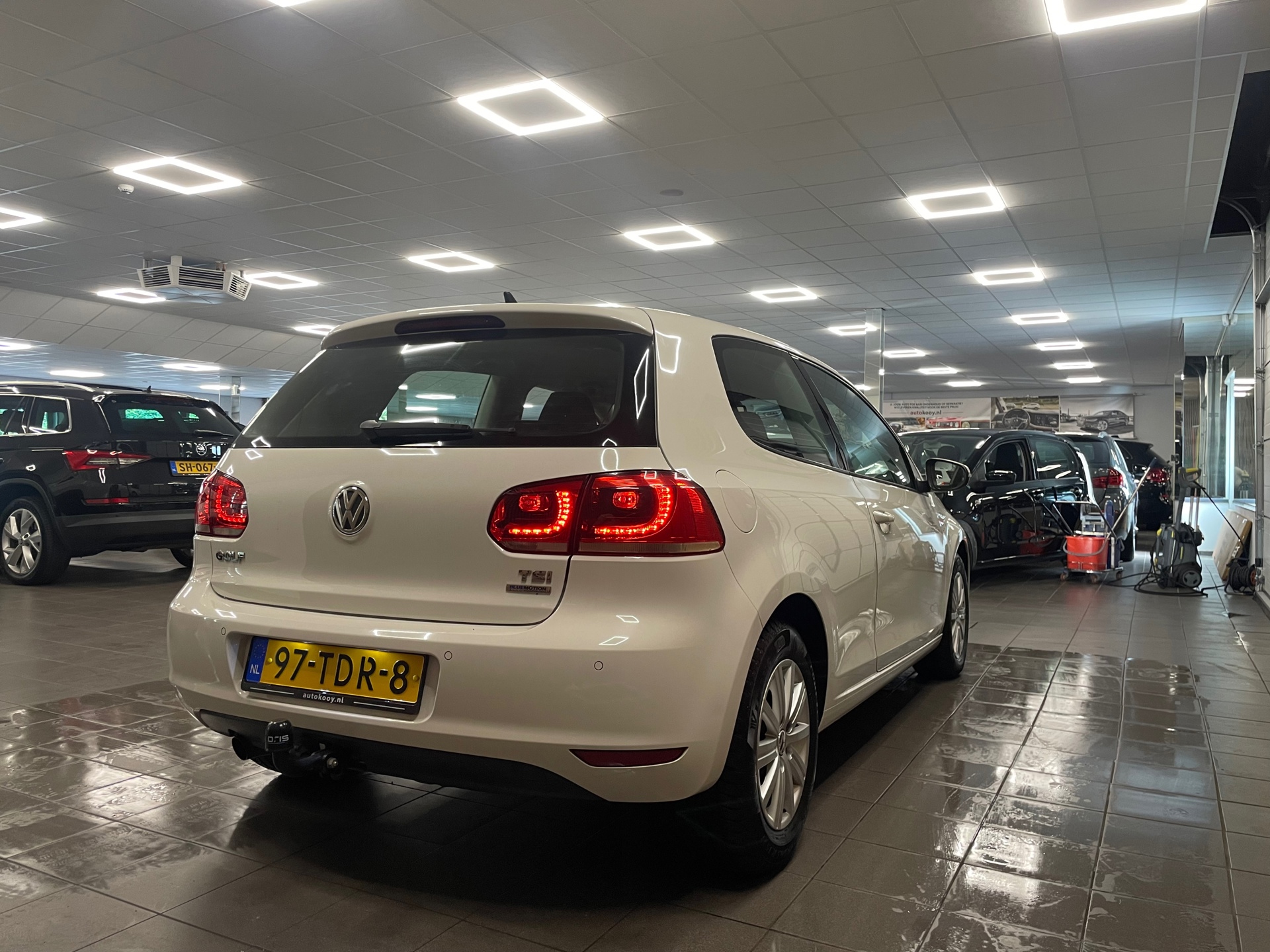 https://www.autokooy.nl//xml/images/47675246-7.JPG