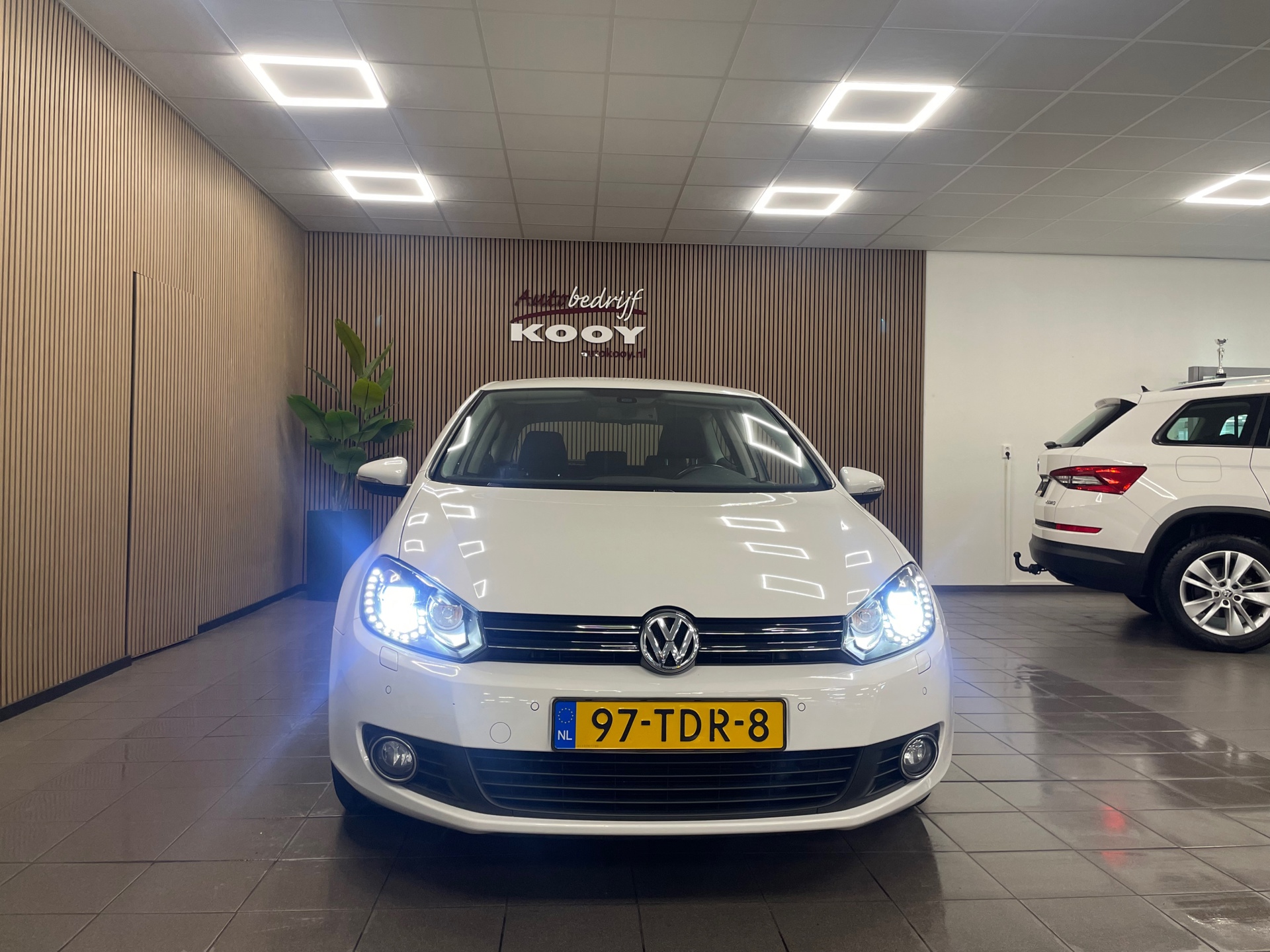 https://www.autokooy.nl//xml/images/47675246-9.JPG