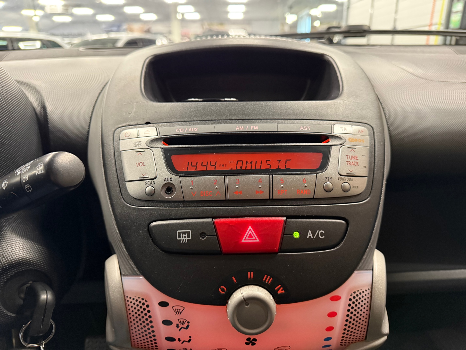 https://www.autokooy.nl//xml/images/47713286-18.JPG