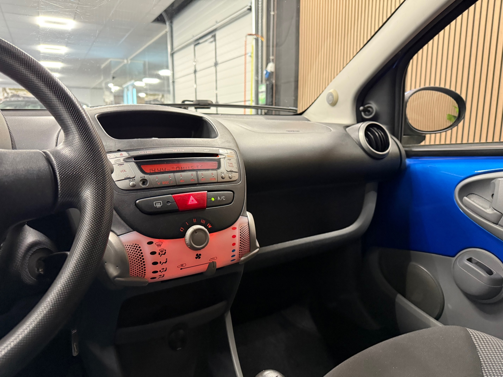 https://www.autokooy.nl//xml/images/47713286-21.JPG