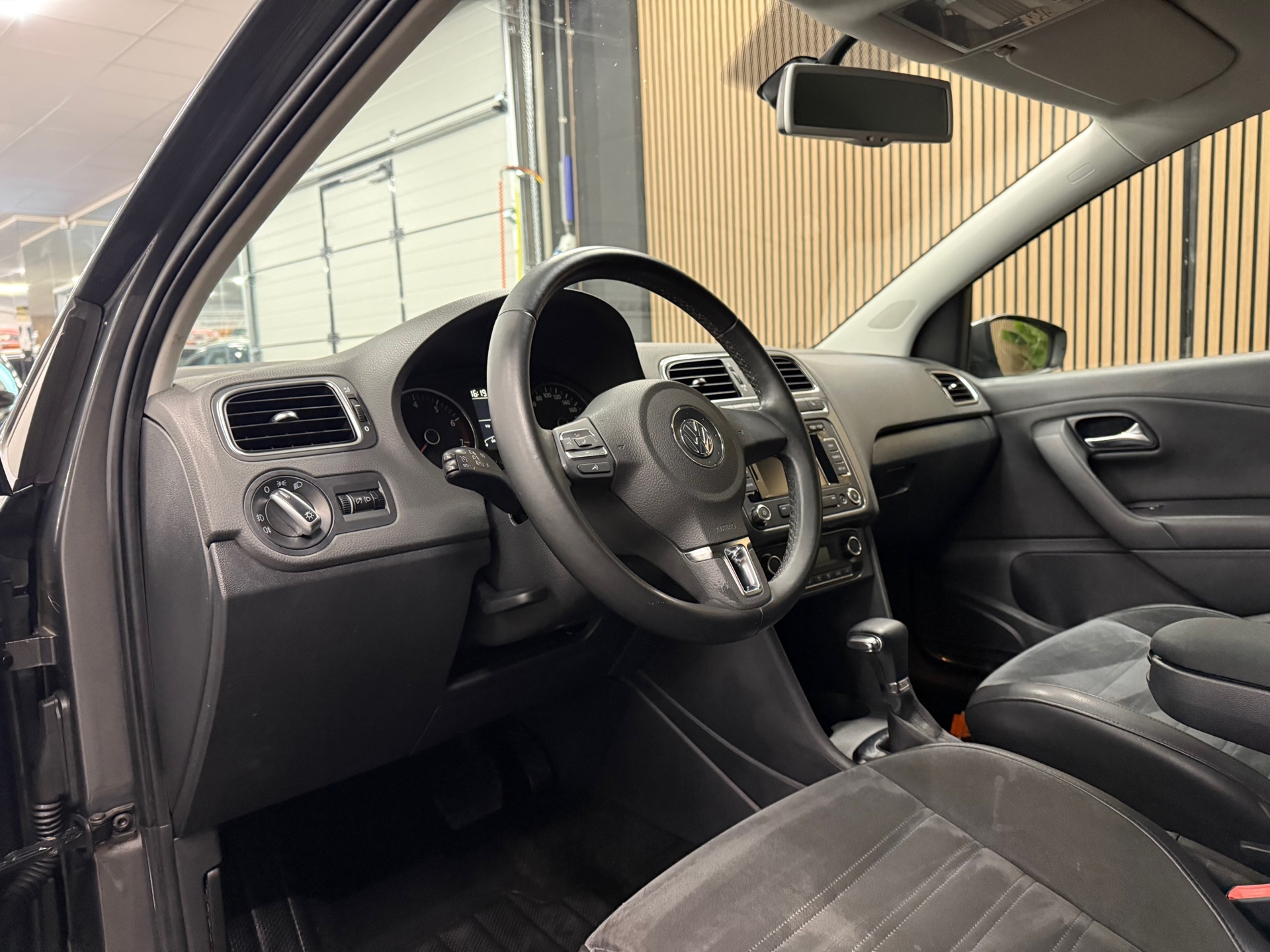 https://www.autokooy.nl//xml/images/47741901-12.JPG
