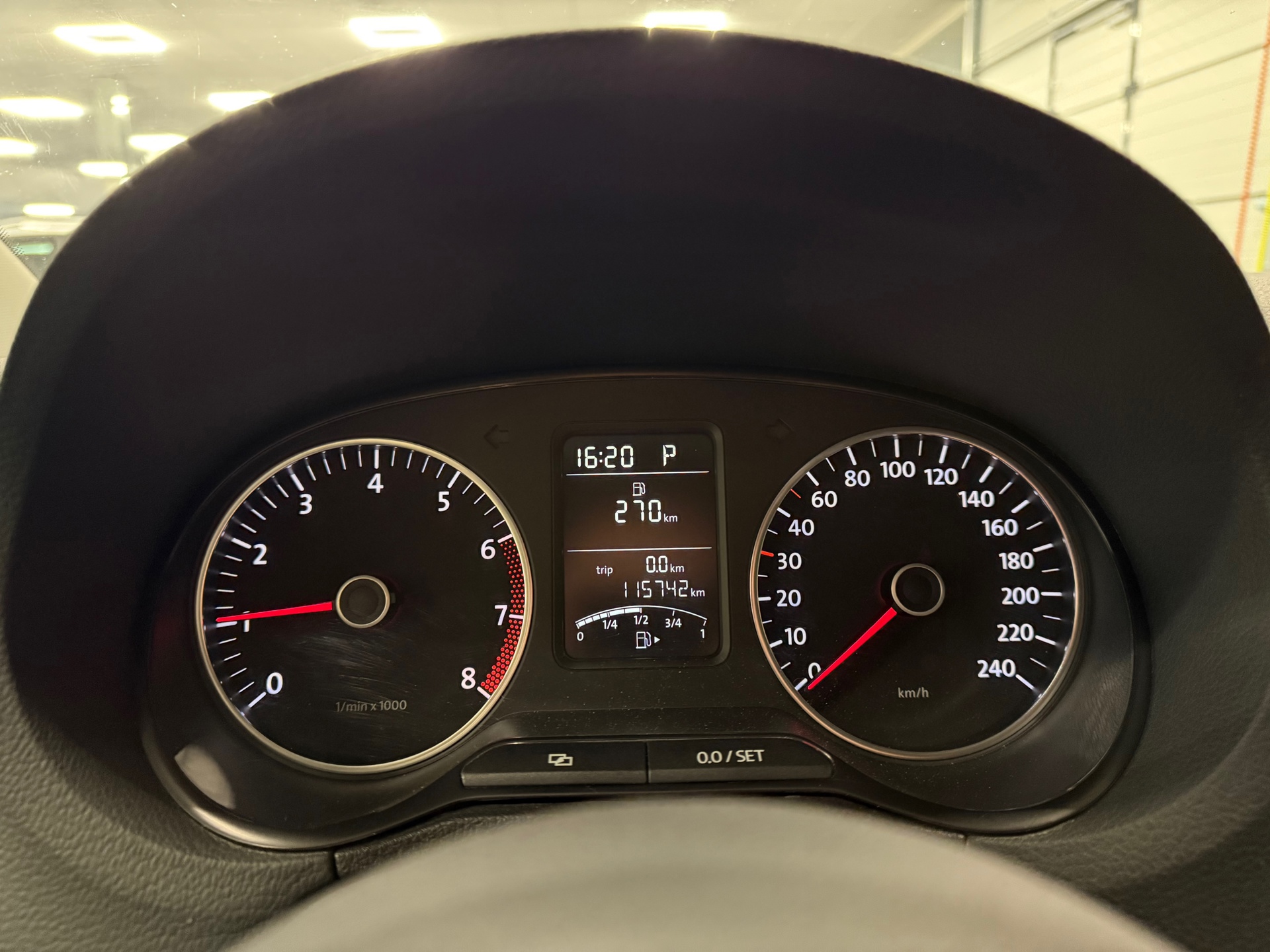 https://www.autokooy.nl//xml/images/47741901-14.JPG