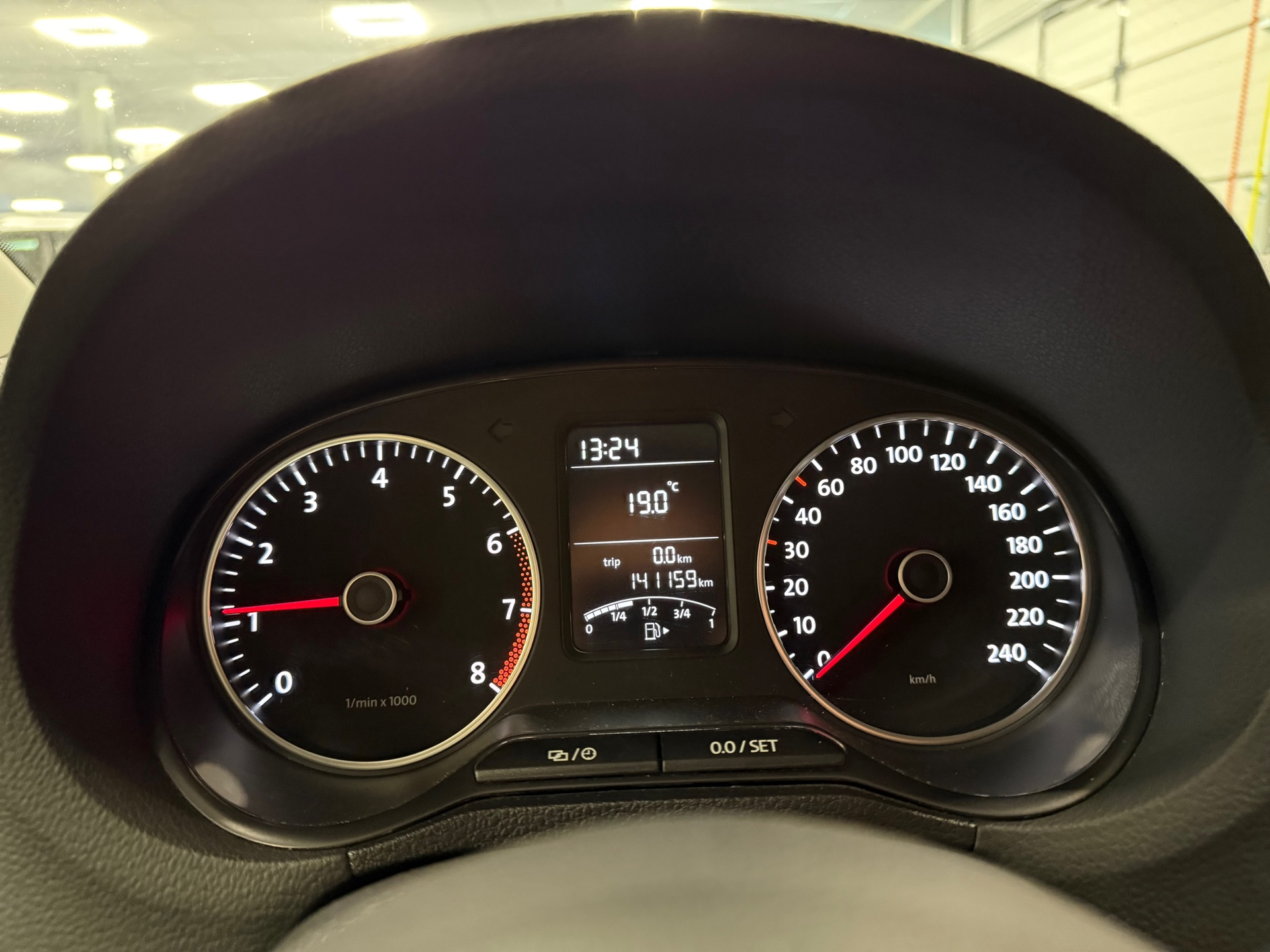 https://www.autokooy.nl//xml/images/47768284-15.JPG