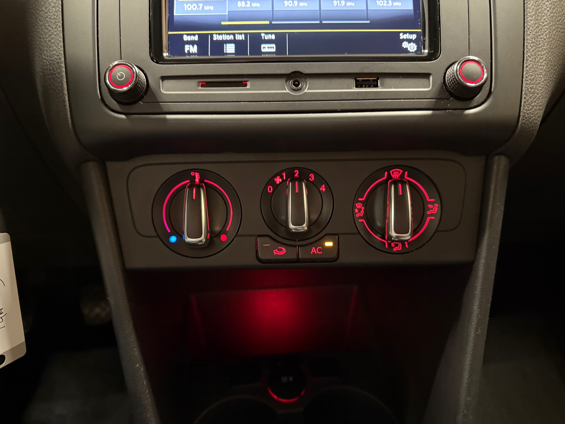 https://www.autokooy.nl//xml/images/47768284-18.JPG
