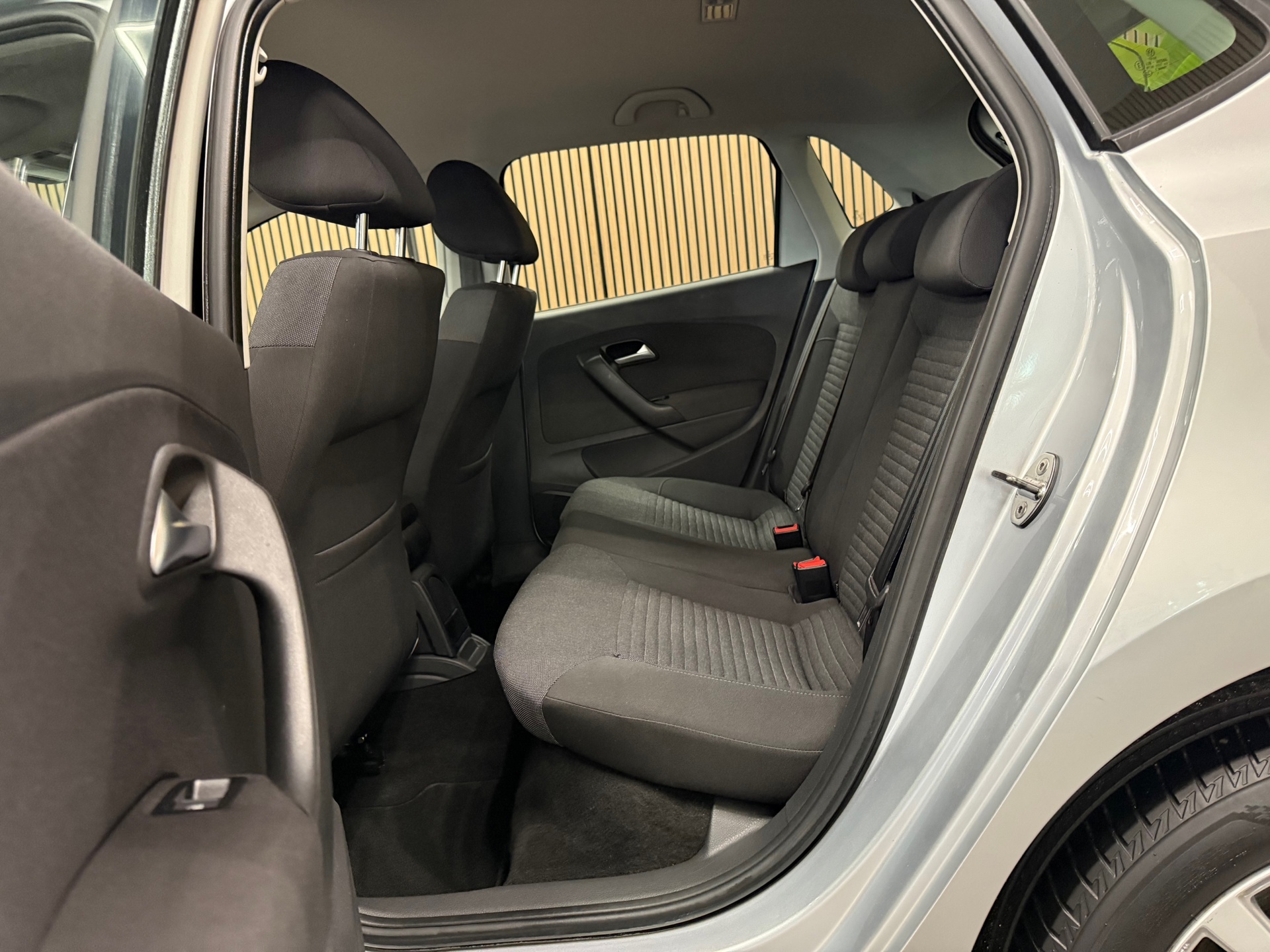 https://www.autokooy.nl//xml/images/47768284-21.JPG