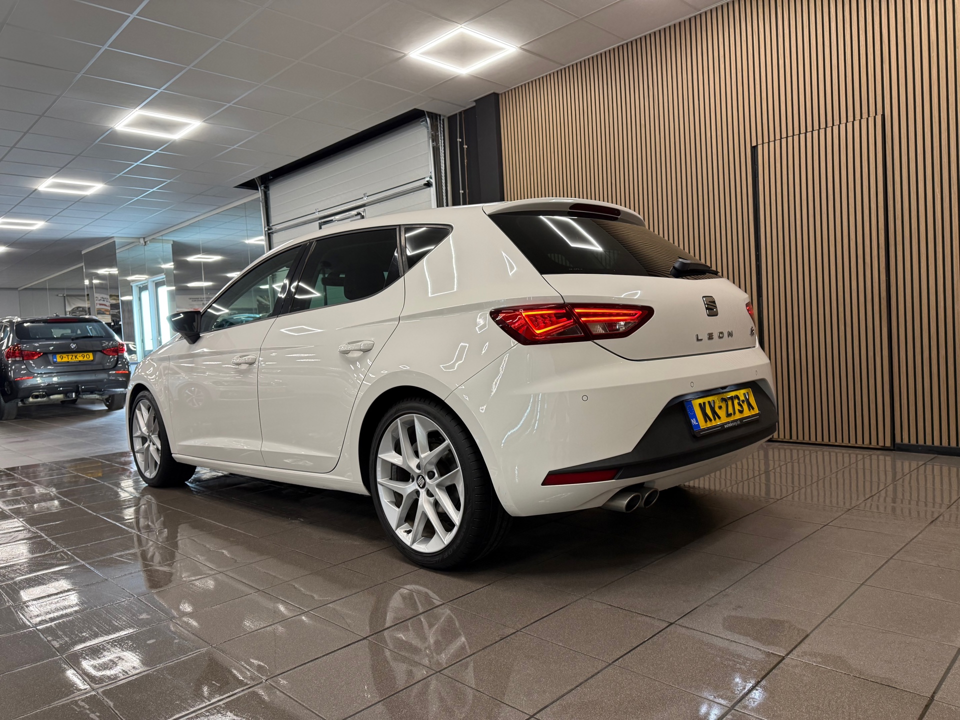 https://www.autokooy.nl//xml/images/47813846-3.JPG