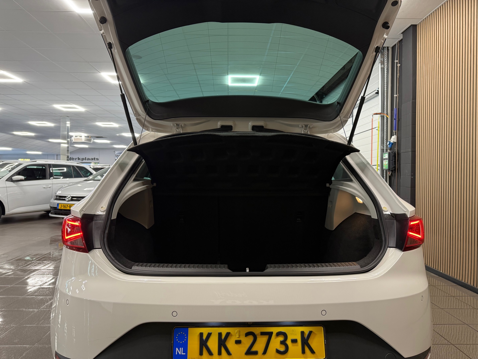 https://www.autokooy.nl//xml/images/47813846-5.JPG