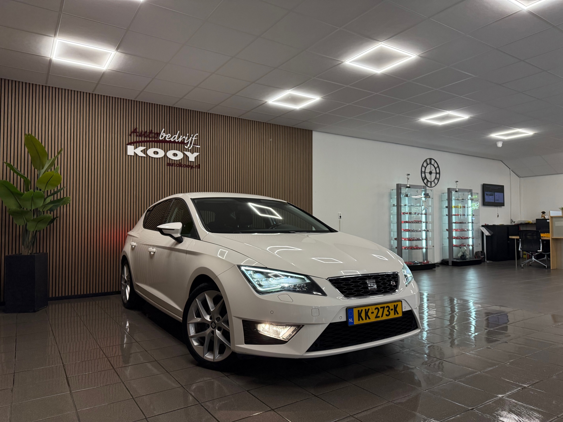 https://www.autokooy.nl//xml/images/47813846-7.JPG