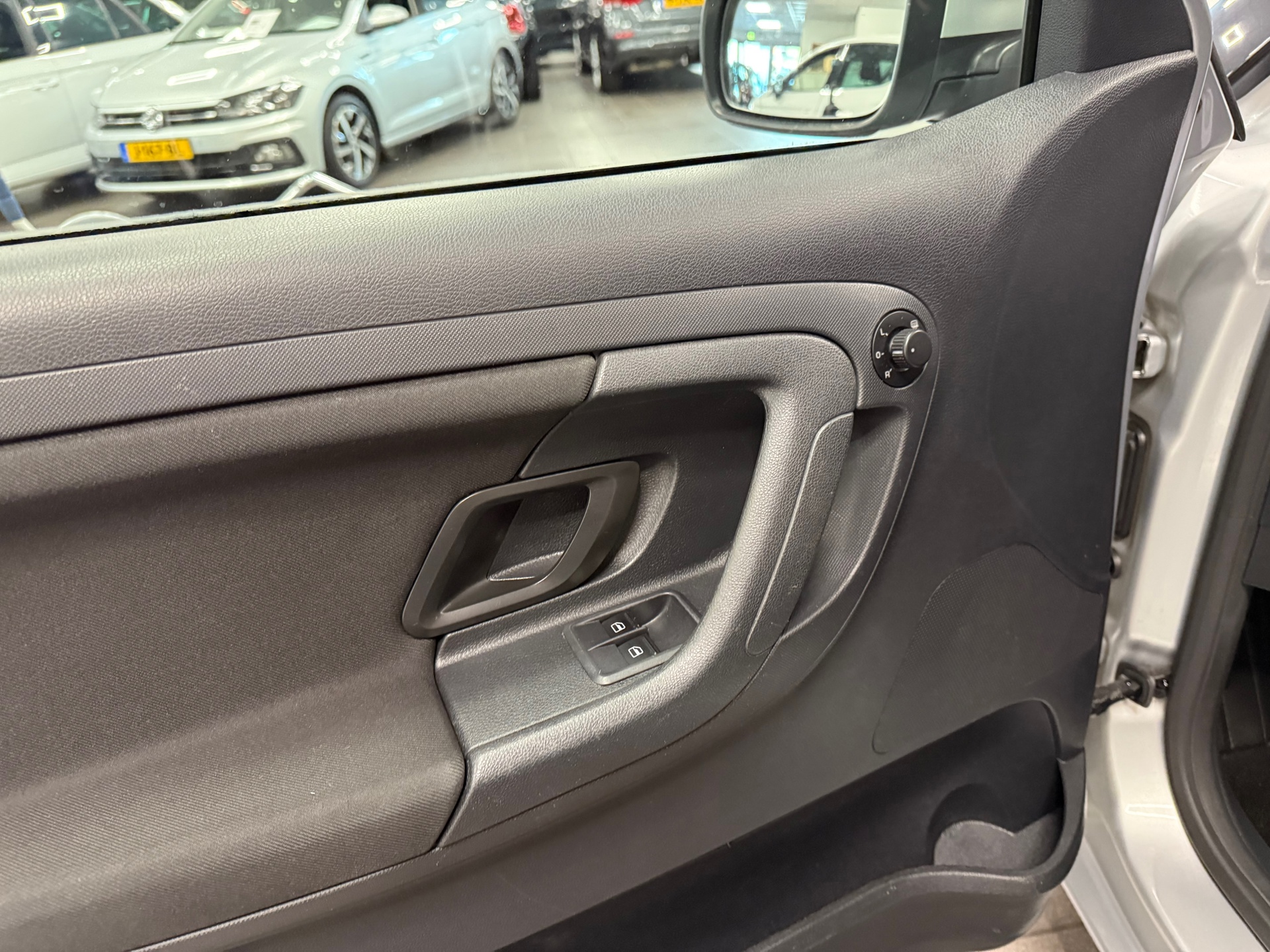 https://www.autokooy.nl//xml/images/47813969-10.JPG