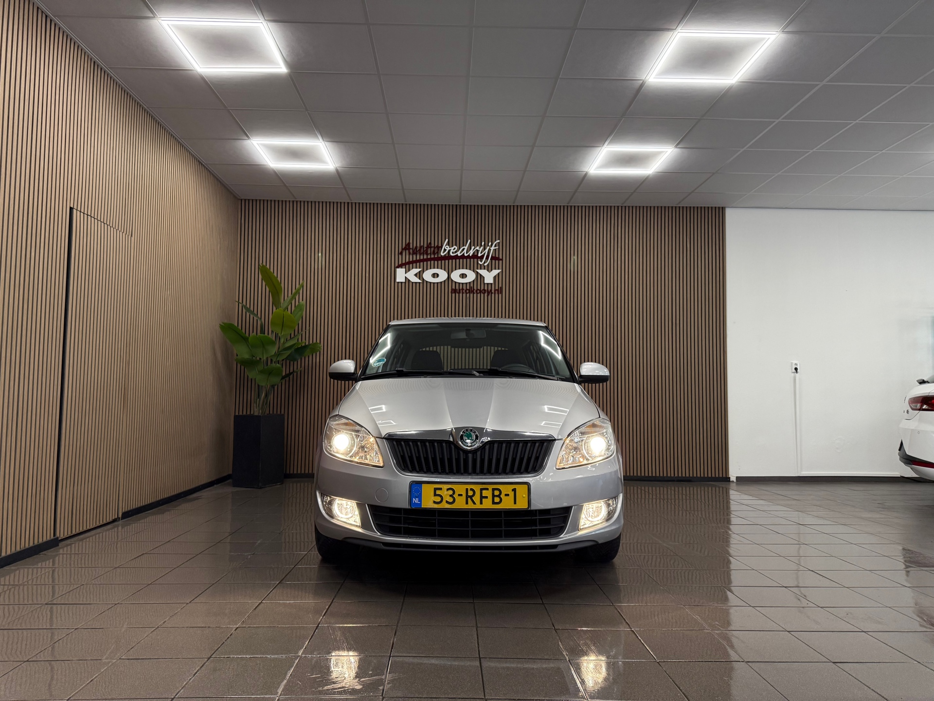 https://www.autokooy.nl//xml/images/47813969-8.JPG