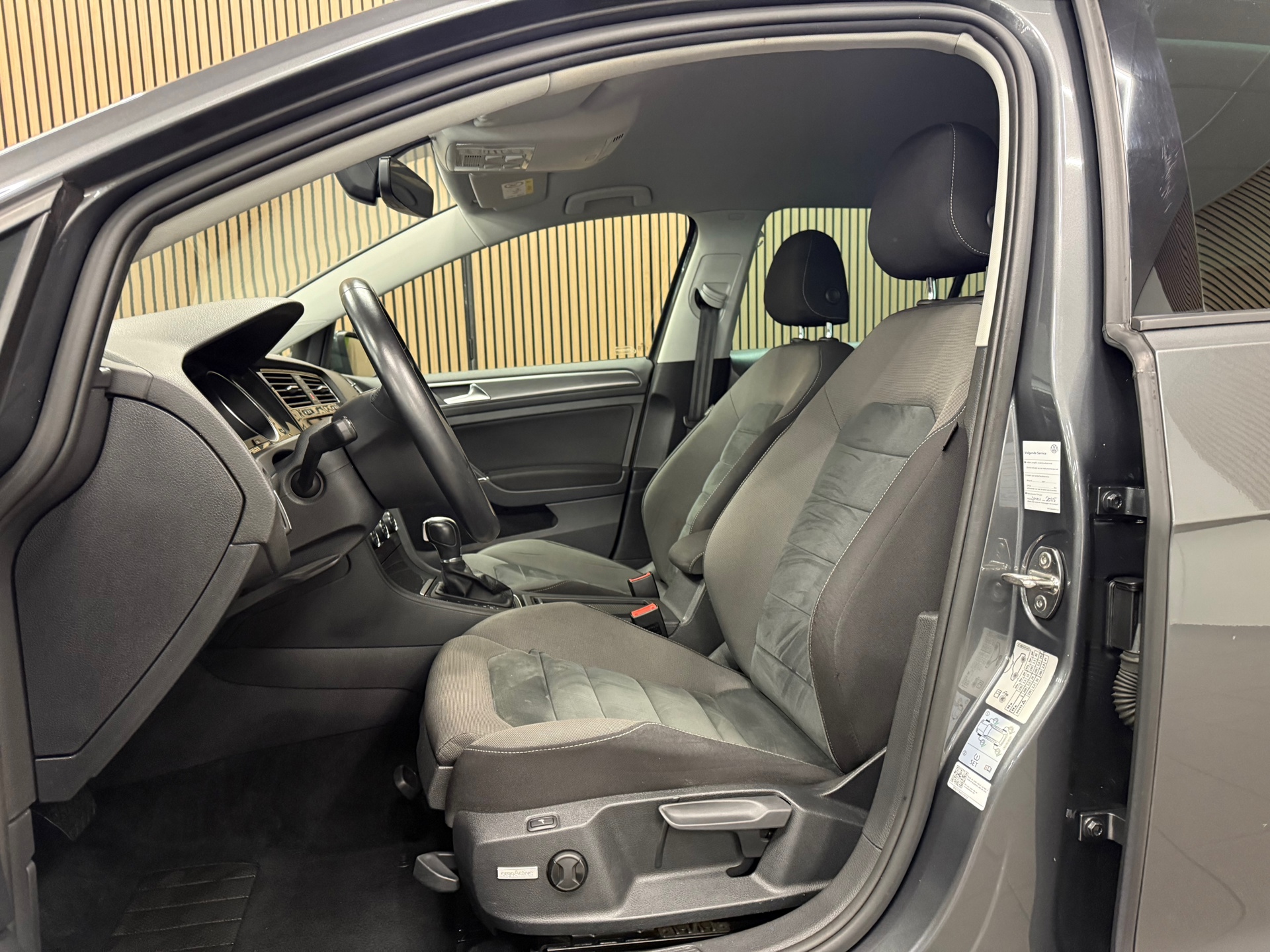 https://www.autokooy.nl//xml/images/47841003-11.JPG