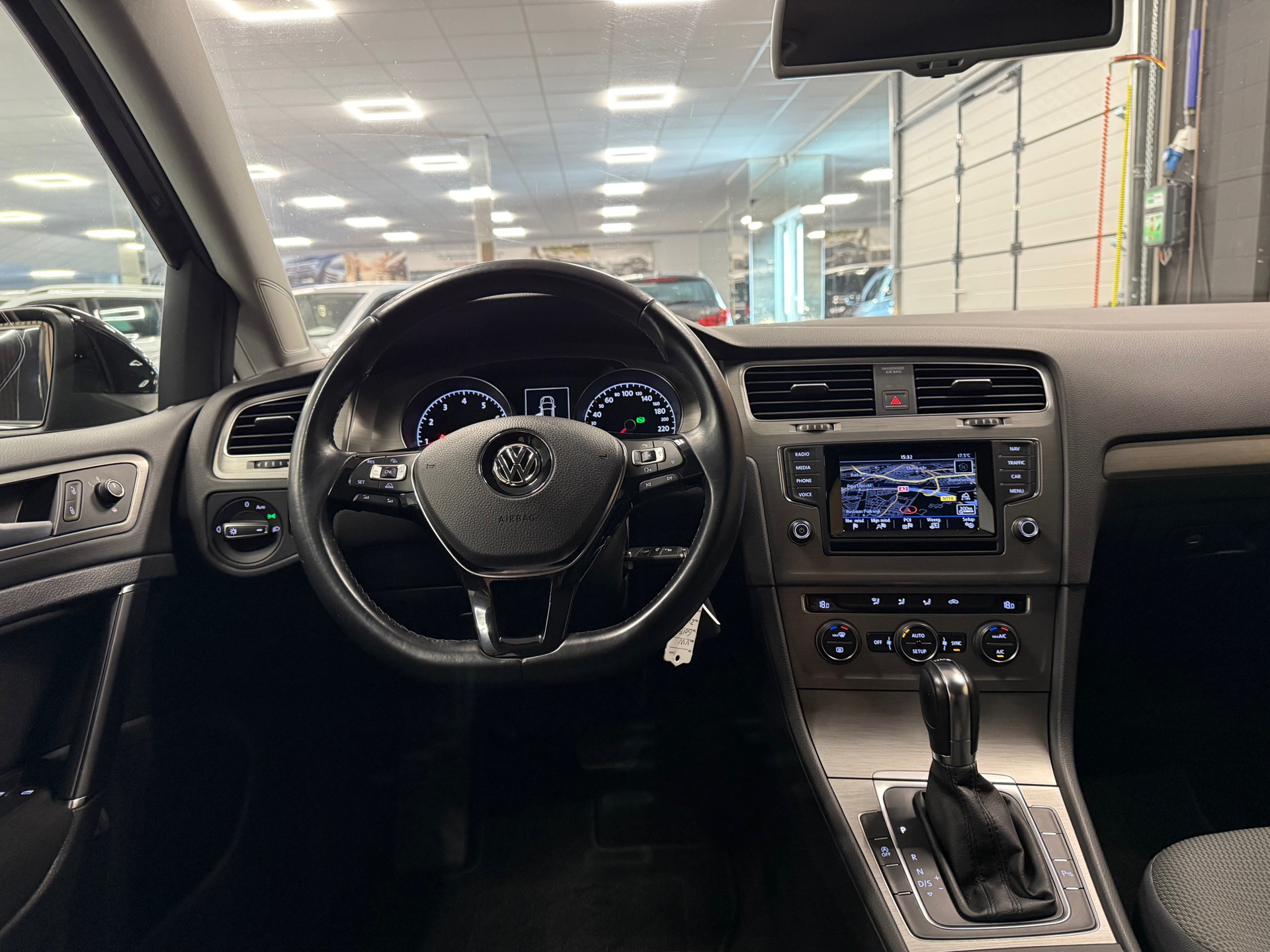https://www.autokooy.nl//xml/images/47873253-21.JPG