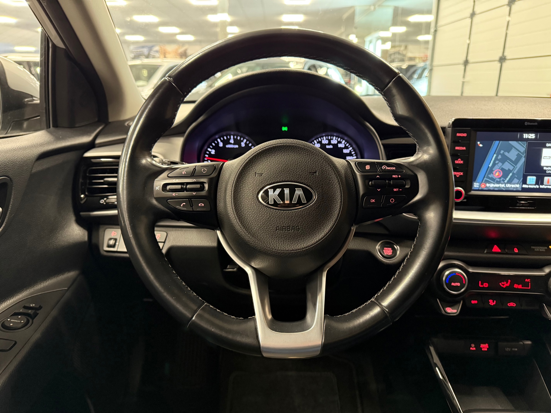 https://www.autokooy.nl//xml/images/47873289-14.JPG